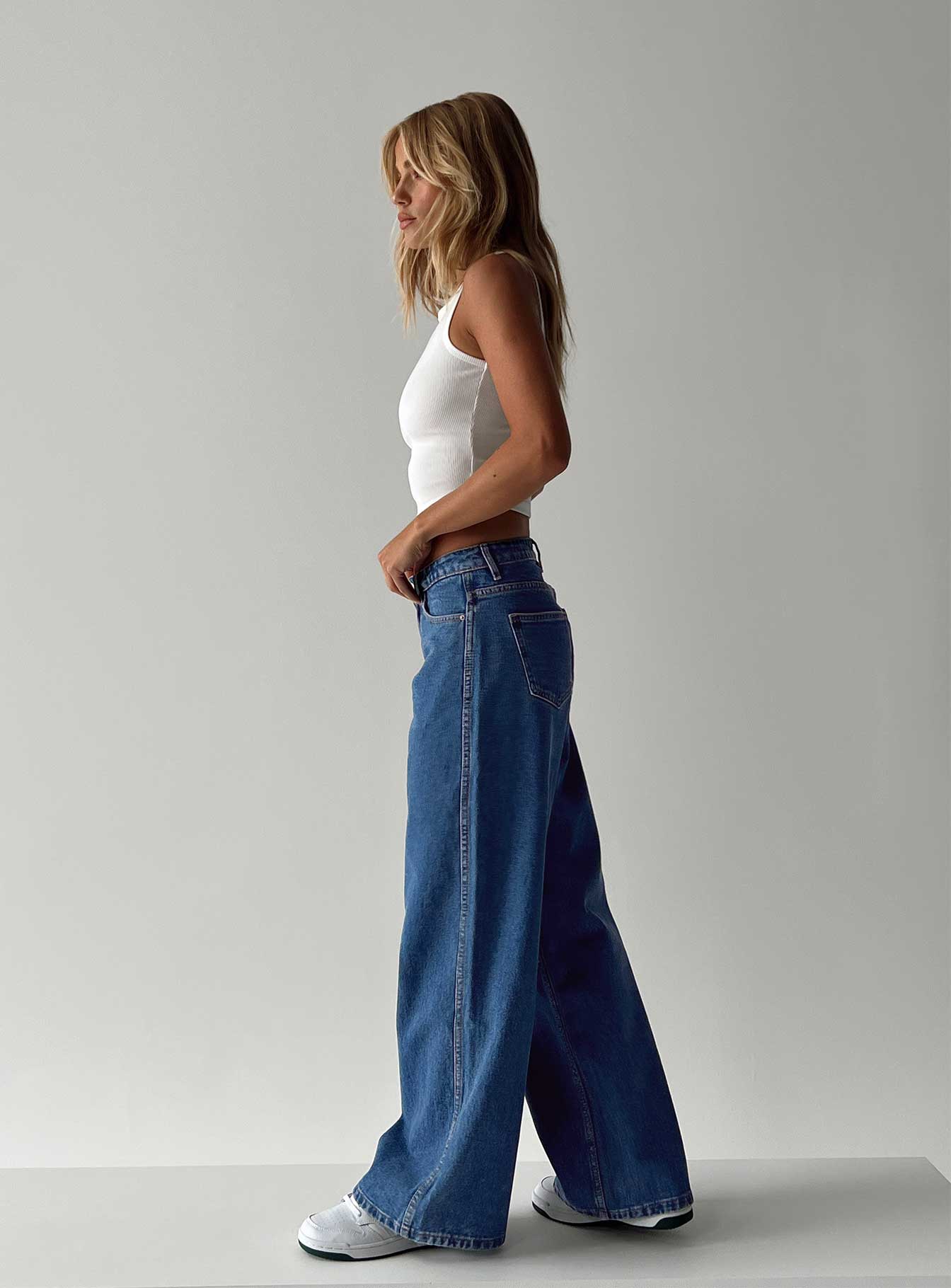 Ramos Low Rise Wide Leg Jeans Mid Blue Wash