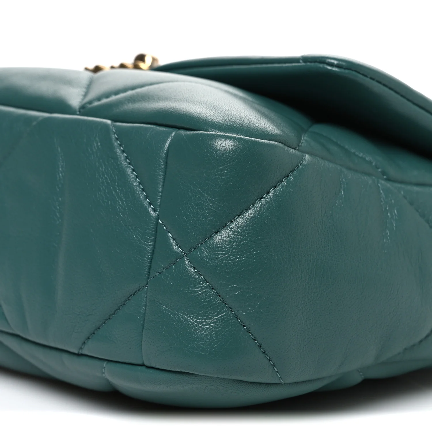 Lambskin Quilted Medium Chanel 19 Flap Green - Top Club