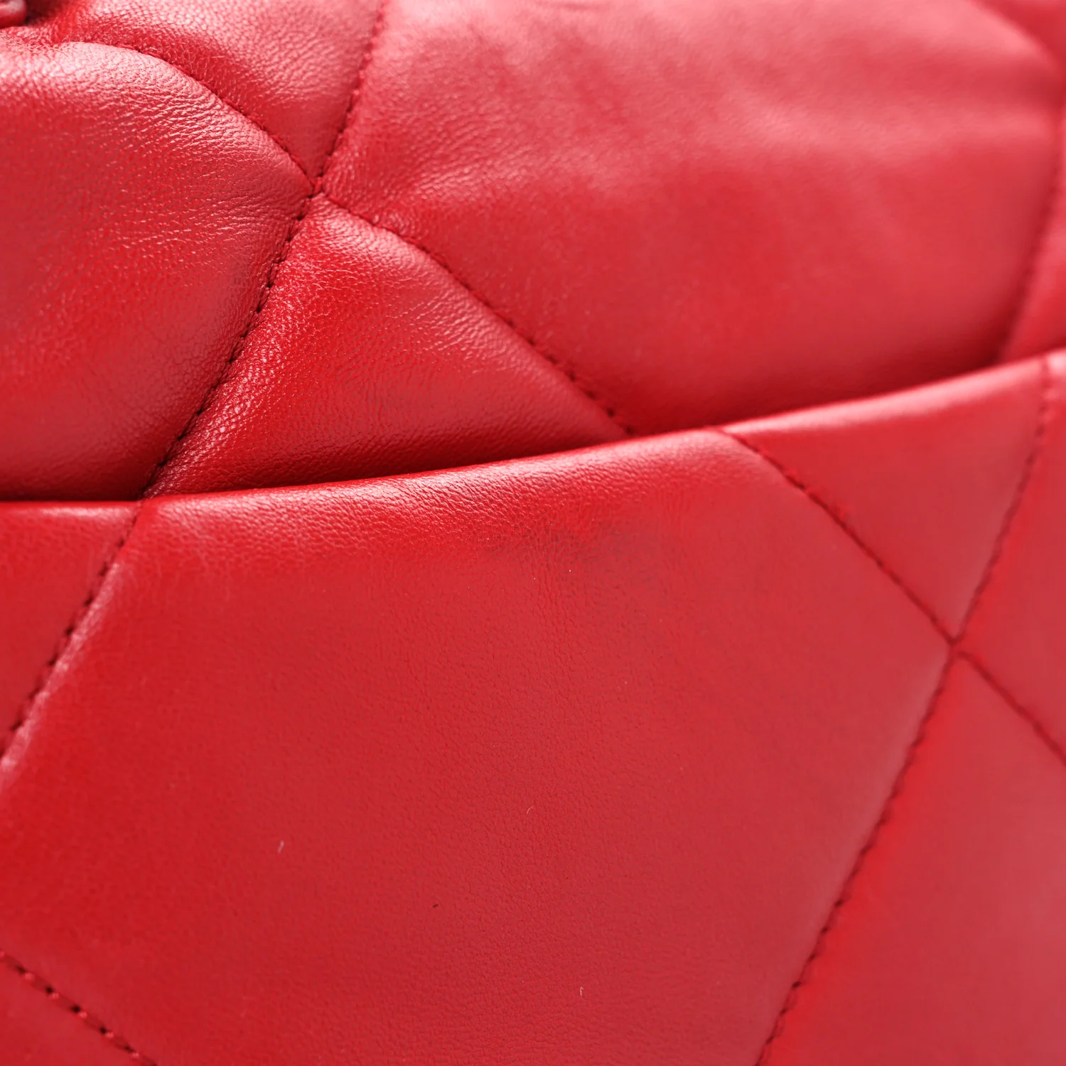 Lambskin Quilted Medium Chanel 19 Flap Red - Top Club
