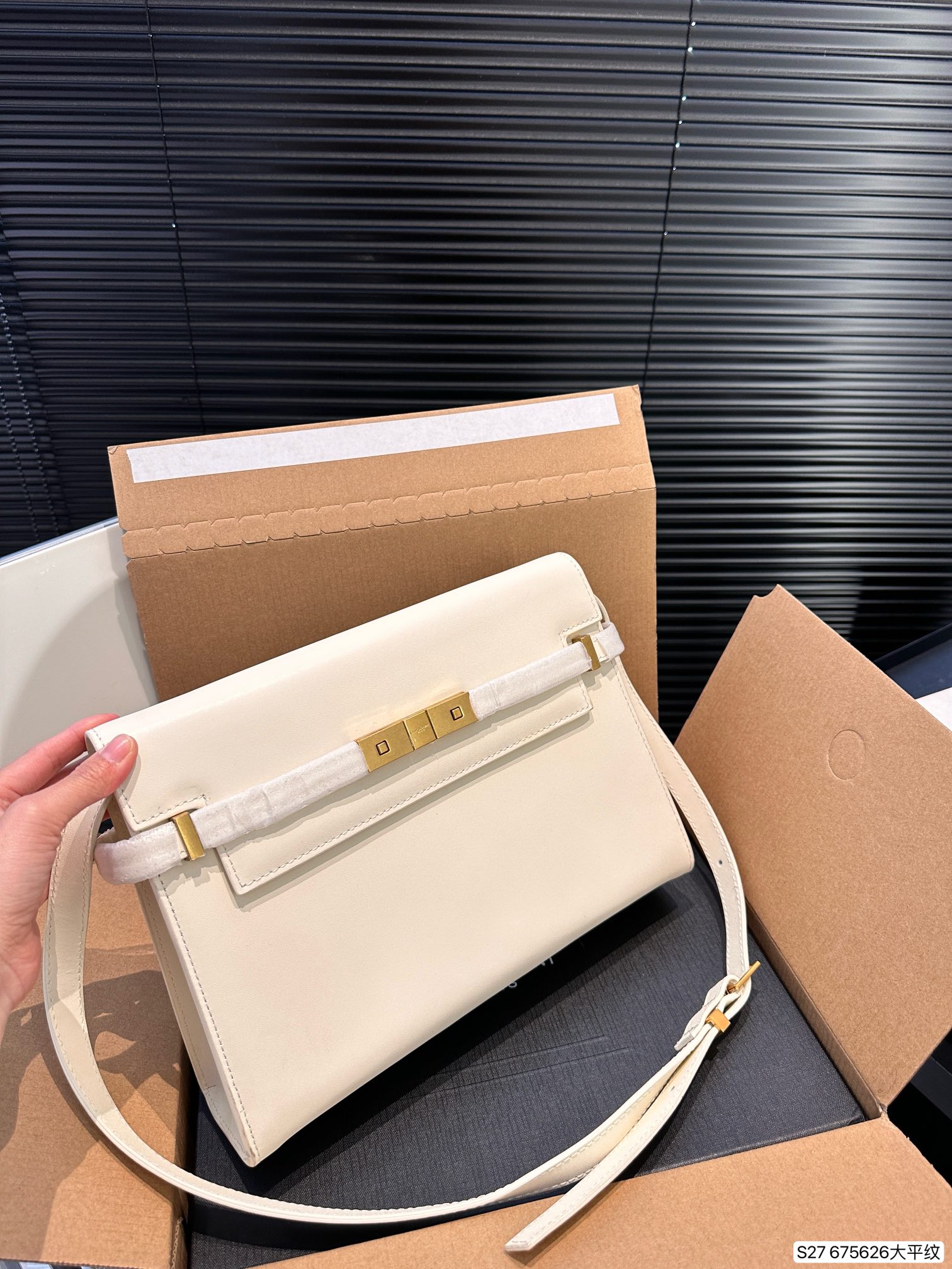 Y new arrival Manhattan bag smooth leather size: 29 * 22 cm - Top Club