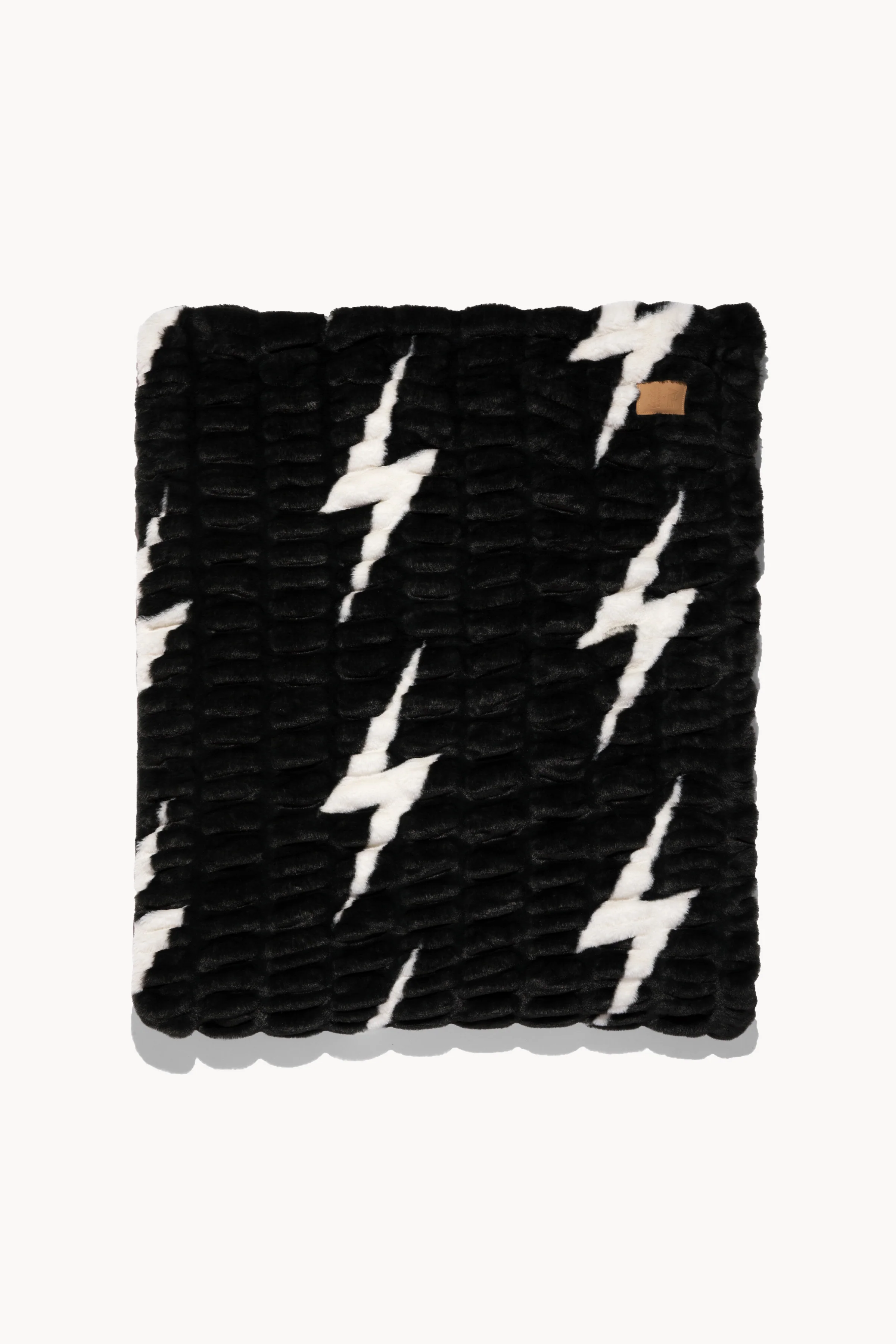 Black // White Bolt
