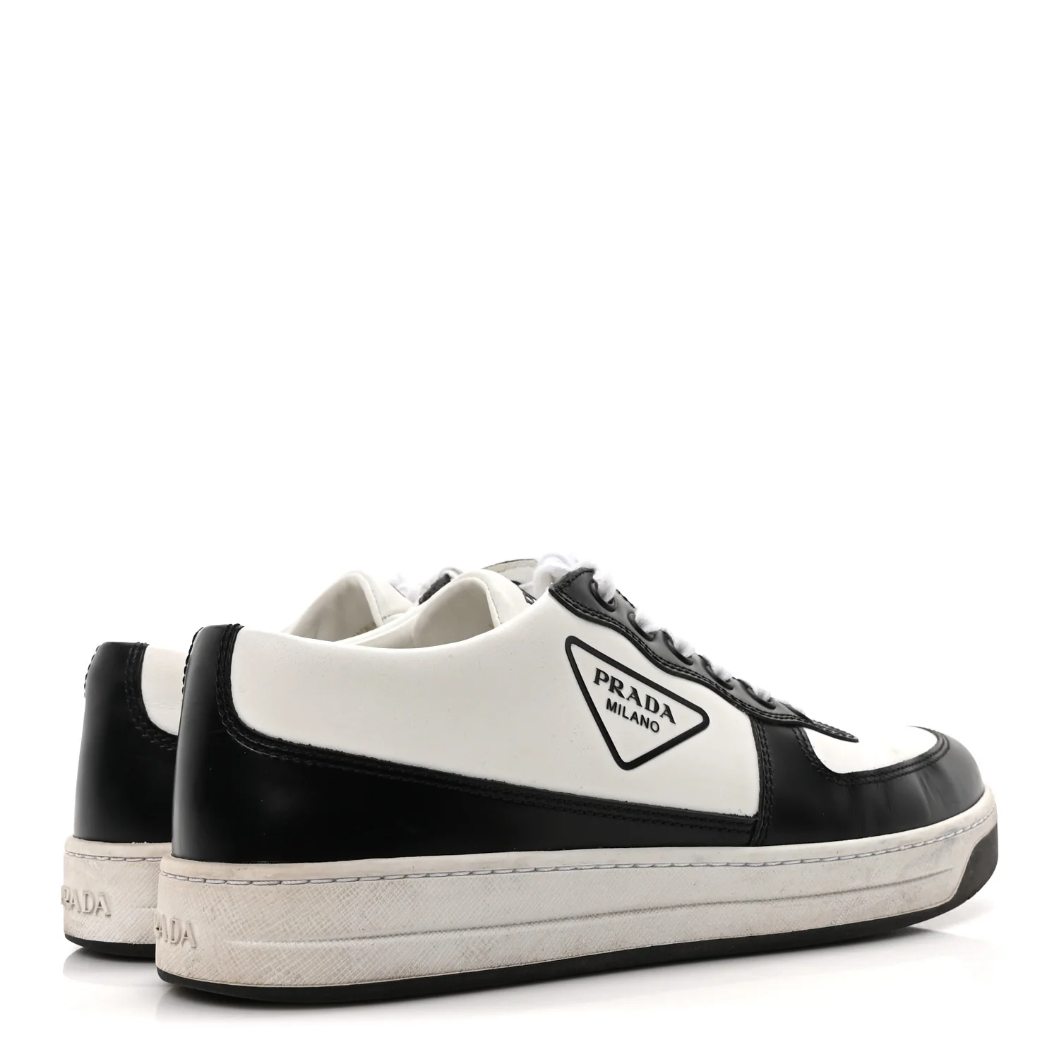 Spazzolato Rois Vitello Soft Triangle Logo Womens Low Top Sneakers 39 White Black - Top Club