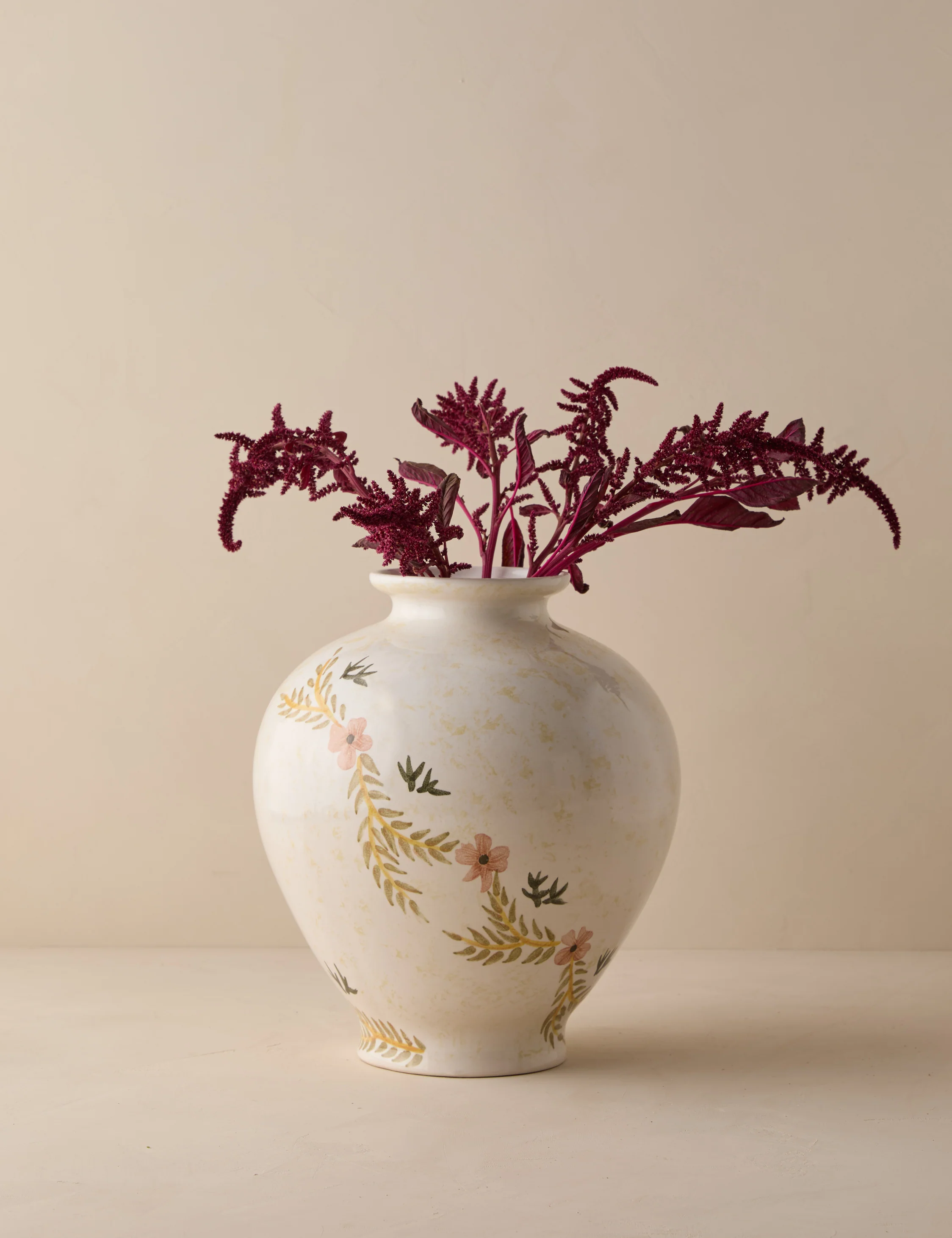Bea Vase by Heidi Caillier