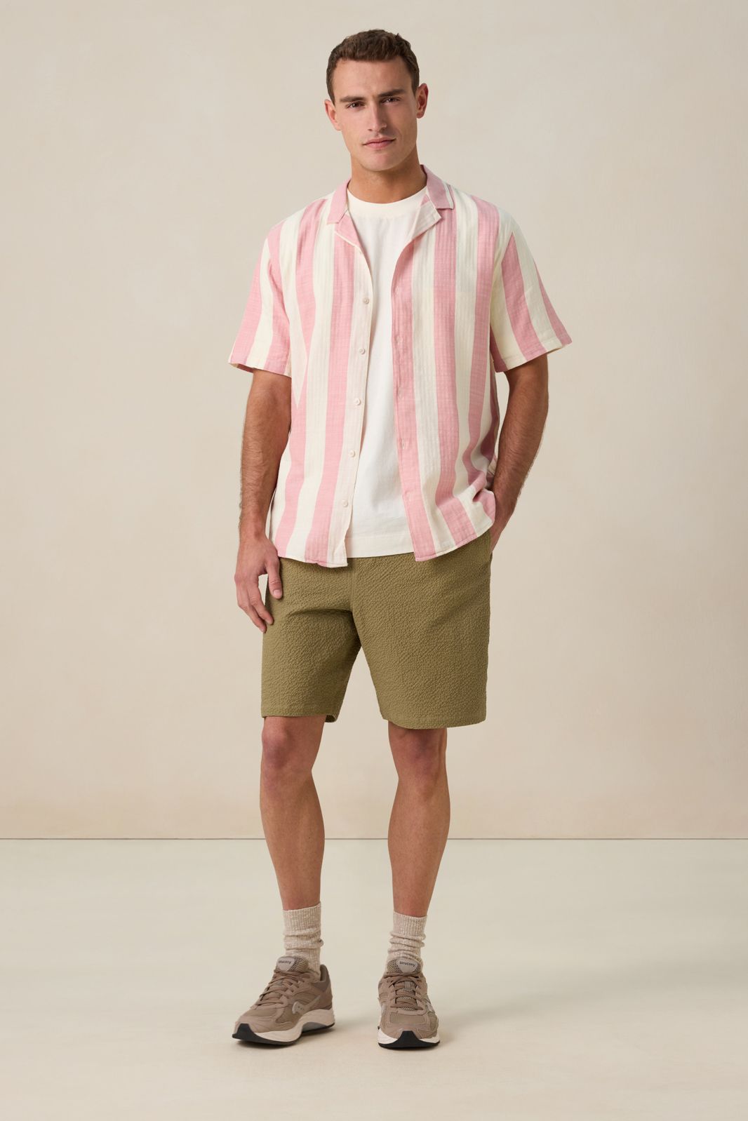 Roze overhemd met strepen