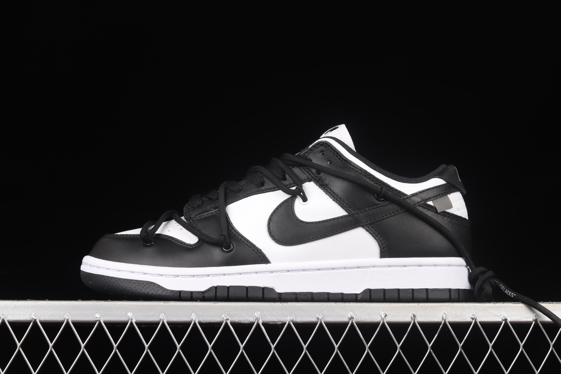 Dunk Low Lot  Black/White  CT0856-103 - Sneaker Replica Workshop