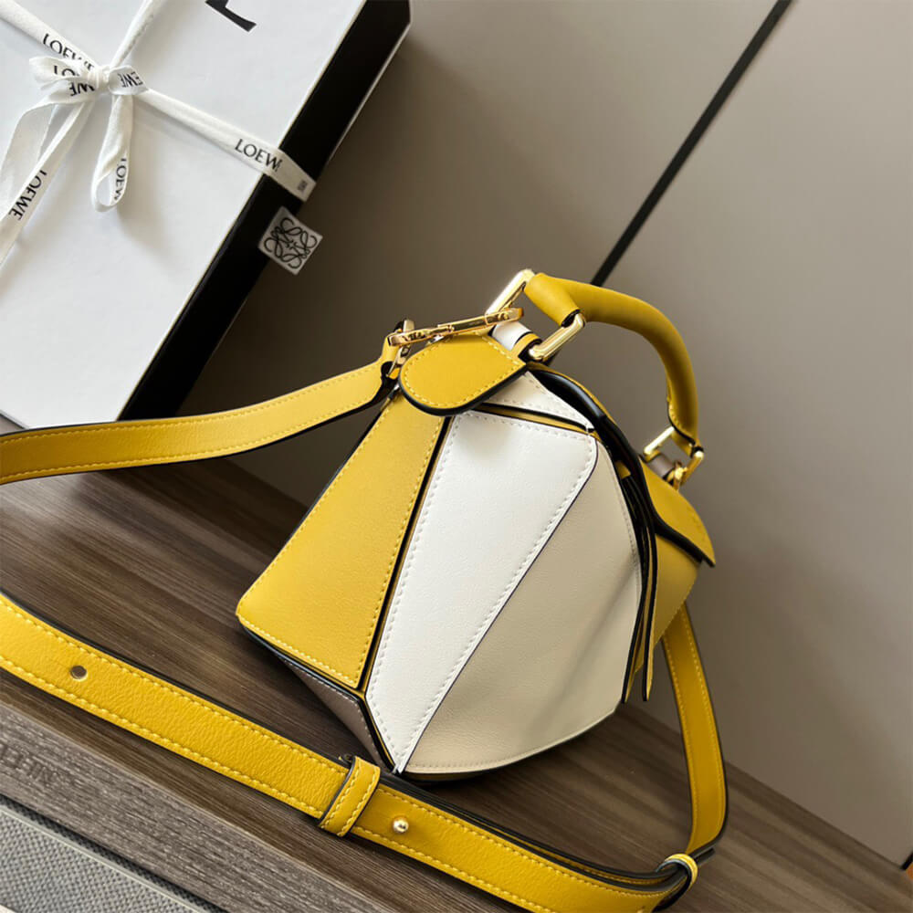 LOEWE Small Puzzle Bag - Top Club