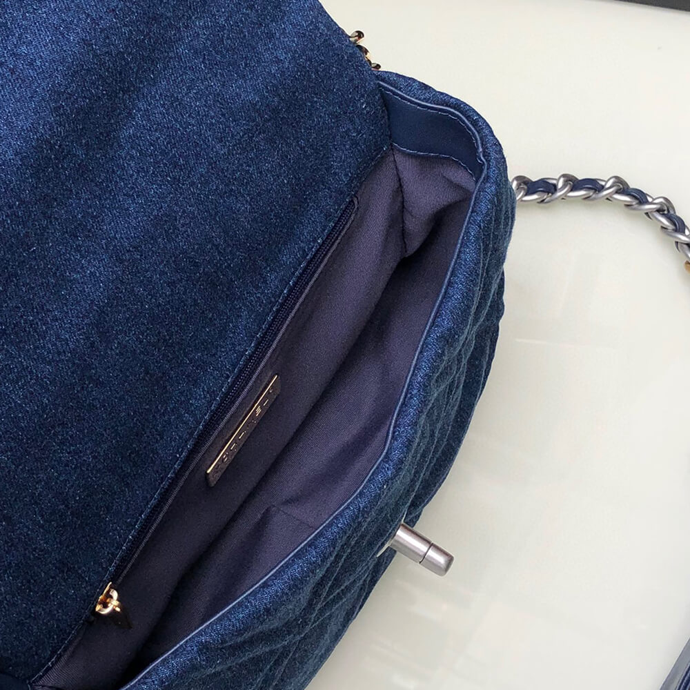 CHANEL 19 Handbag - Top Club