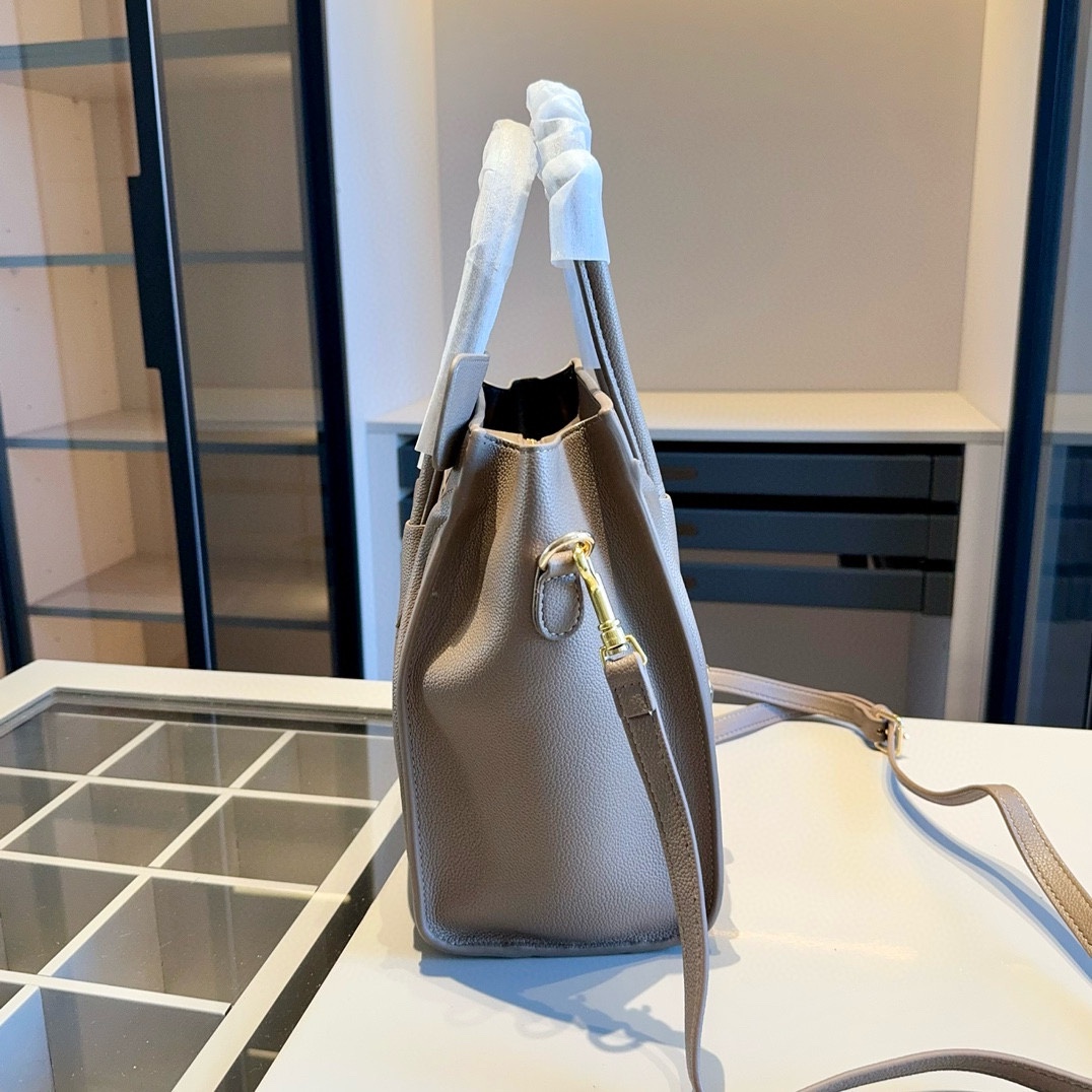 Ce new arrival tote bag size : 26 cm - Top Club