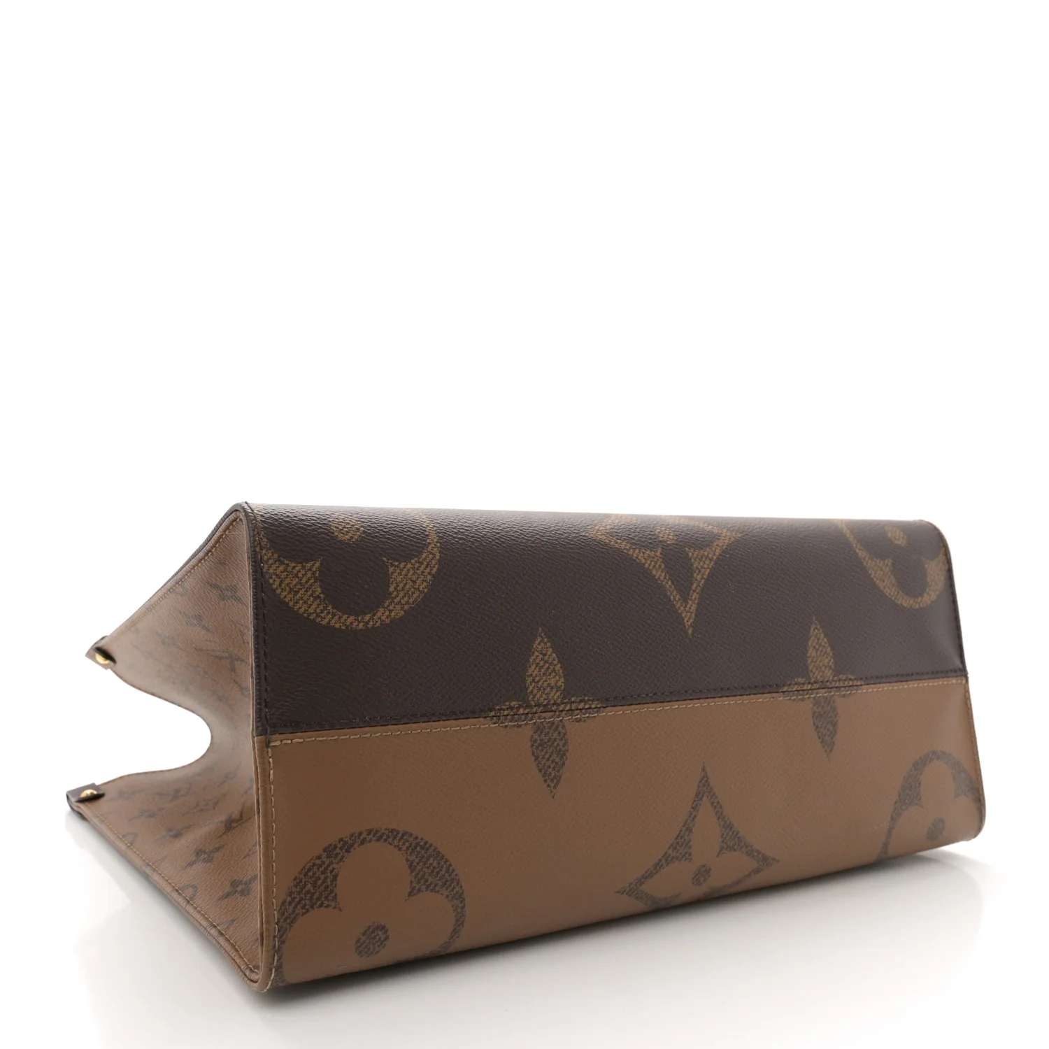 Reverse Monogram Giant Onthego MM - Top Club