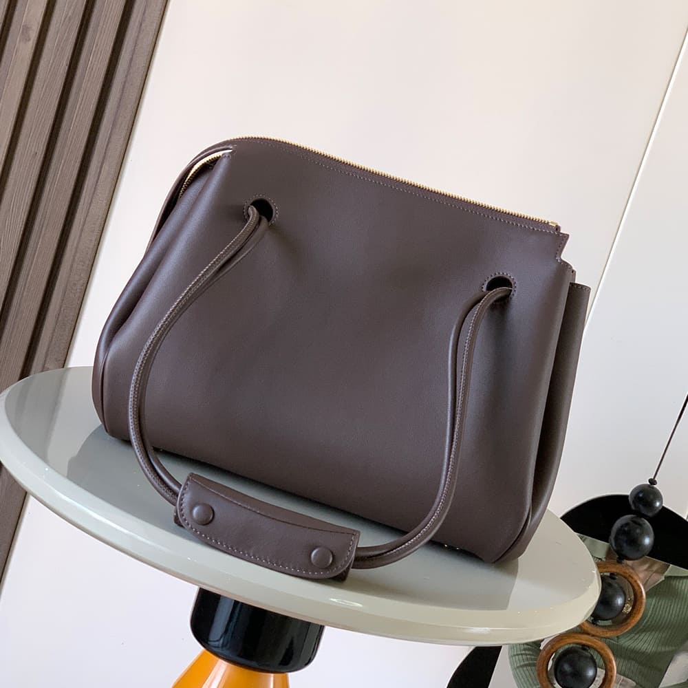 Loewe Medium Madrid bagin supple calfskin(HIGH-END GRADE) - Top Club