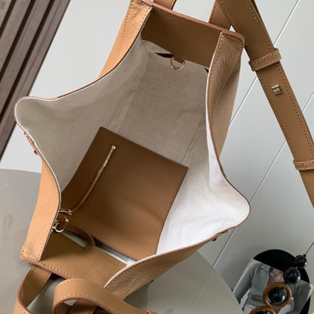 LOEWE Small Hammock bag in soft grained calfskin - Top Club