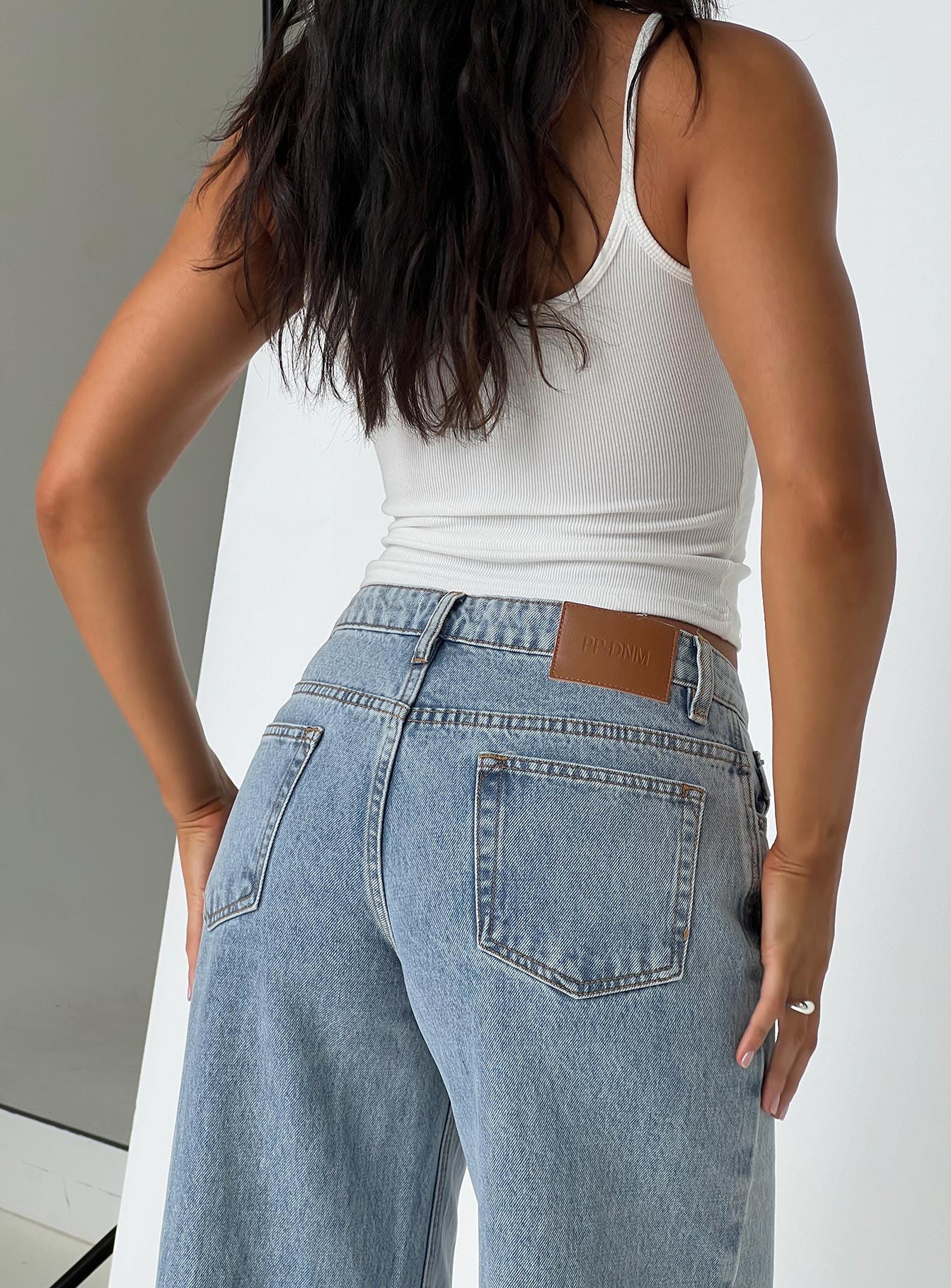 Toby Low Rise Baggy Jeans Light Wash