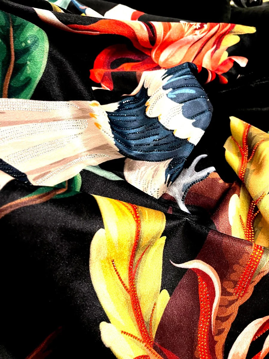 Luxury blanket Pompöös by Jungle black / multicolored with lots of glitter stones - Pompöös blanket designed by Harald Glööckler Jungle