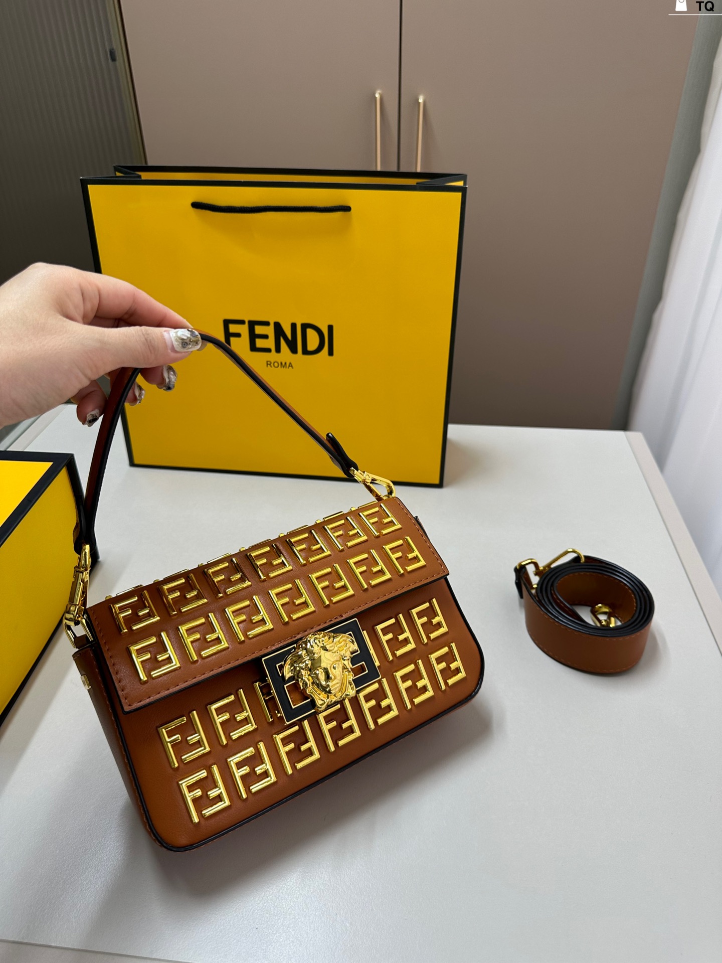 Fen ver new arrival Baguette bag size: 22*12 cm - Top Club