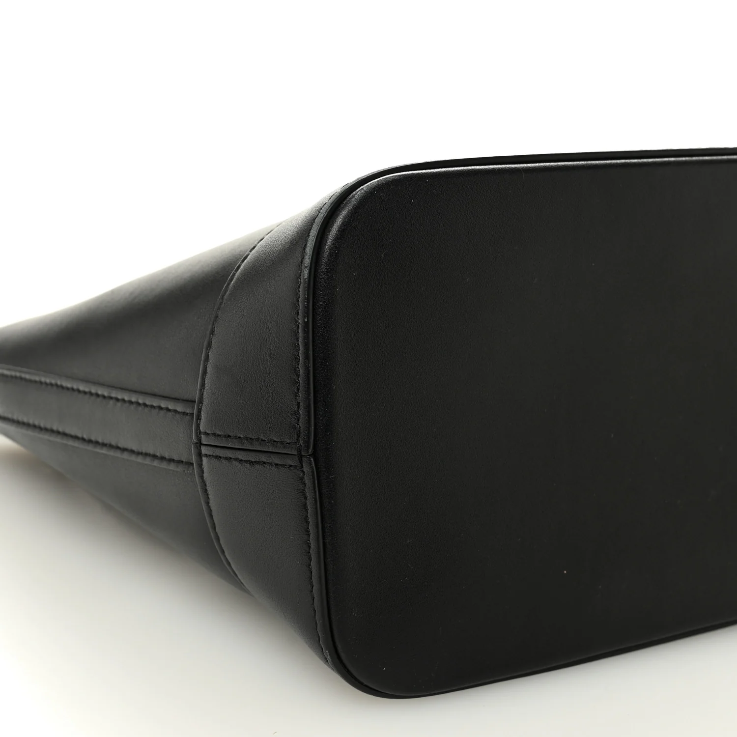 Smooth Calfskin Small Cuir Triomphe Bucket Bag Black - Top Club