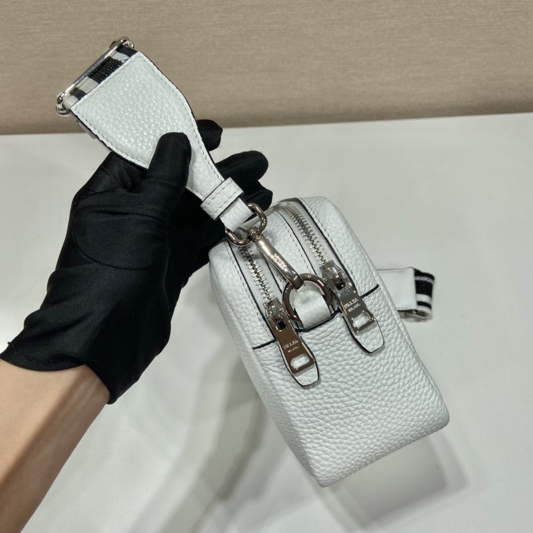 Pra Bag With Shoulder Strap White For Women, Women's Bags 8.6in/22cm 1BH082_2DKV_F0009_V_3OM - Top Club