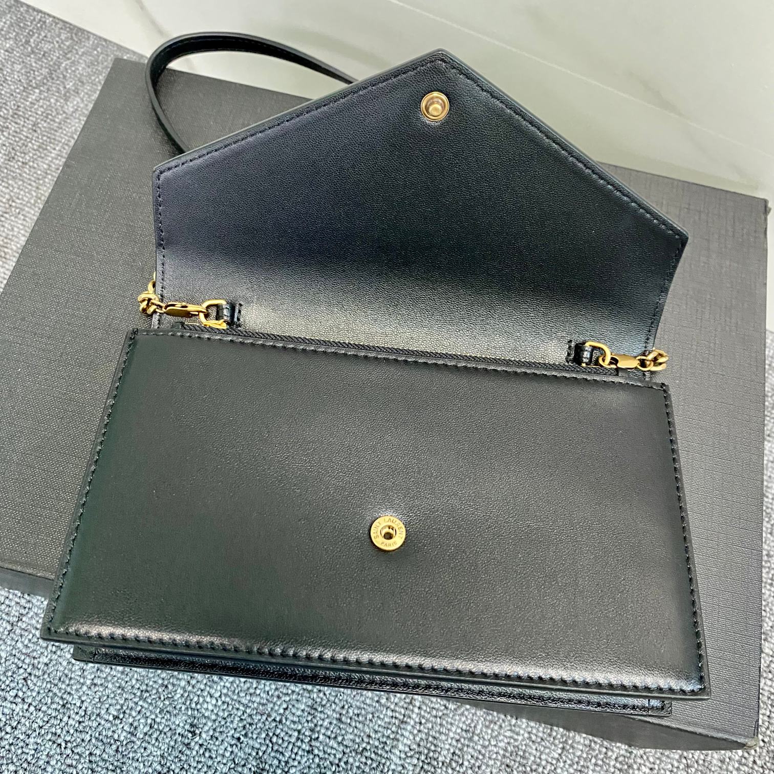 YSL Cassandra Shoulder Black Bag - 19x12.5x3.5cm - Top Club