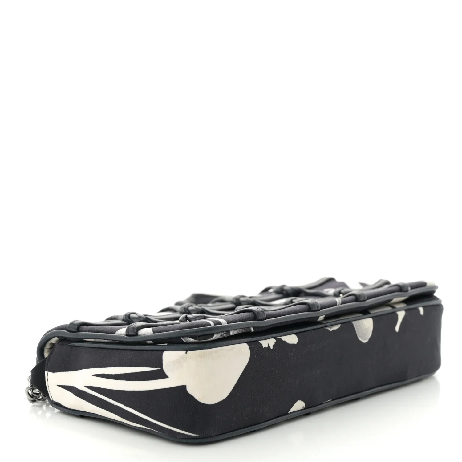 Silk Lambskin Tahiti Timeless Flap Navy White - Top Club