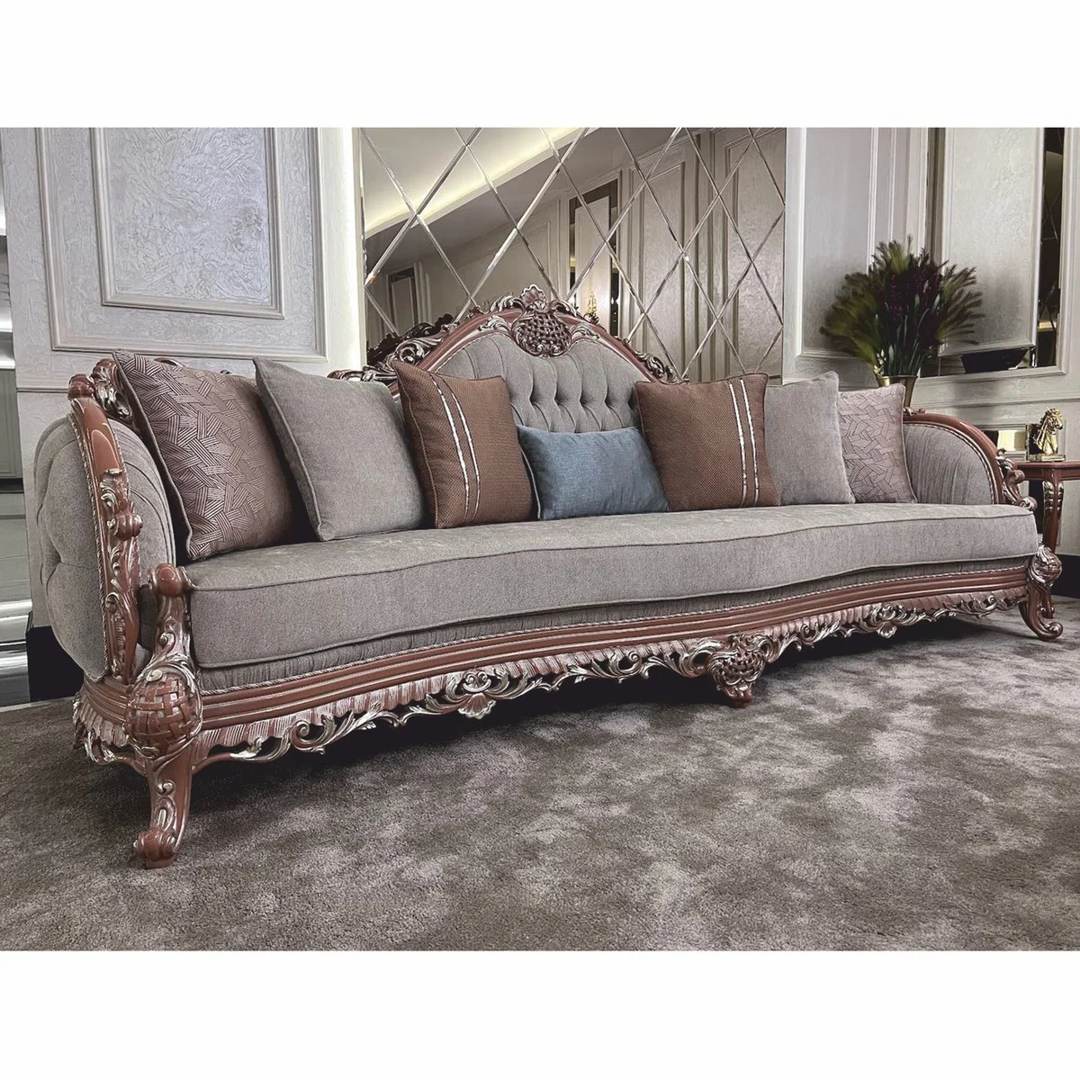 Dimensions of the armchairs: 97 x 90 x H. 115 cm
