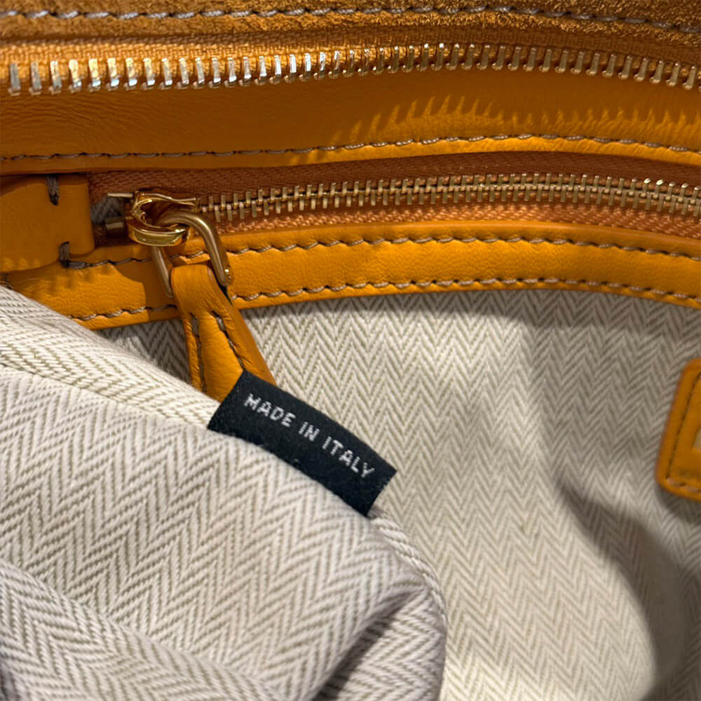 MIUMIU Regular Aventure suede bag(HIGH-END GRADE) - Top Club