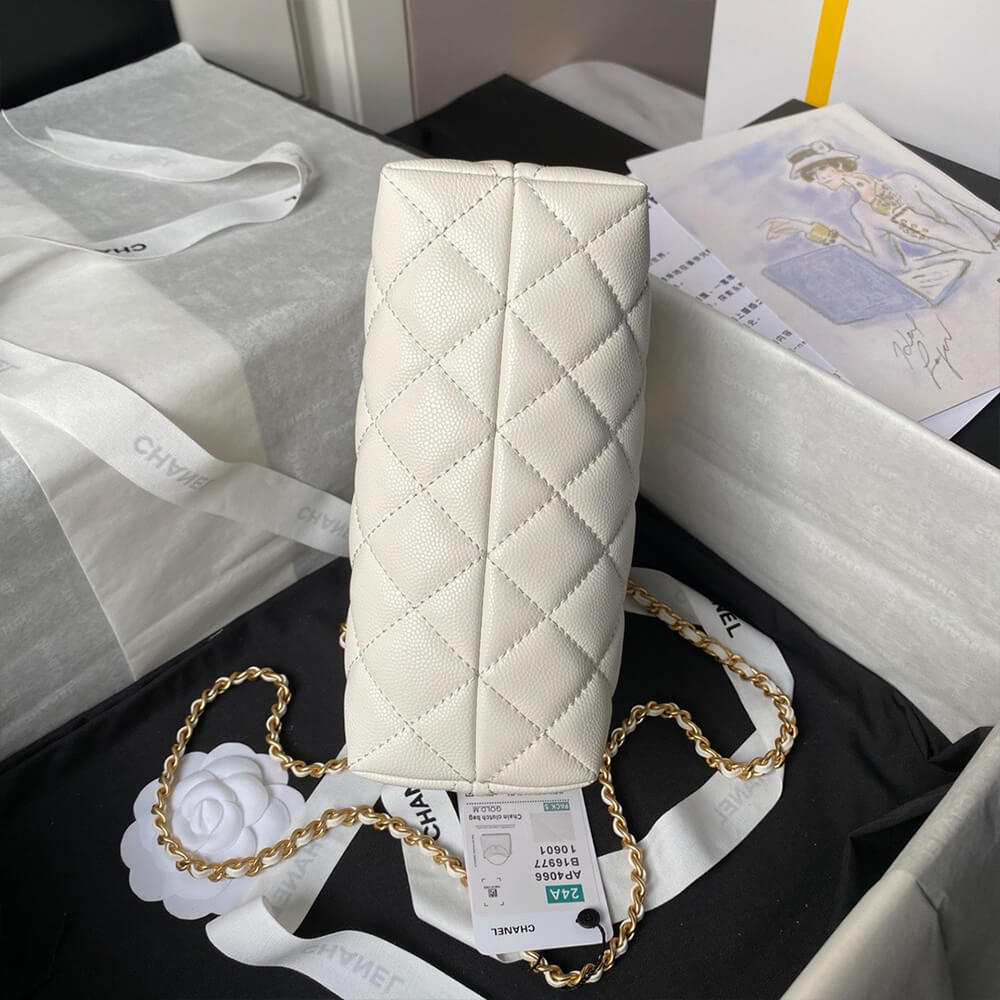 CHANEL Clutch with Chain - Top Club