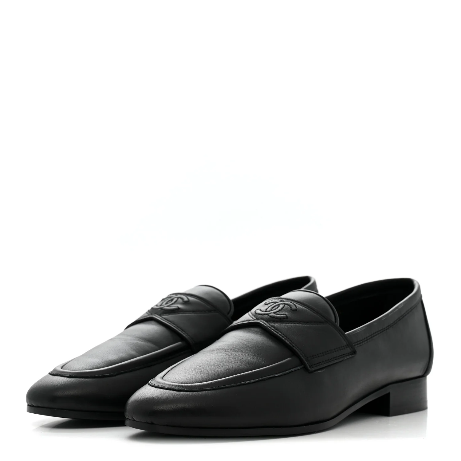 Lambskin Womens Stitched CC Loafers 35 Black - Top Club