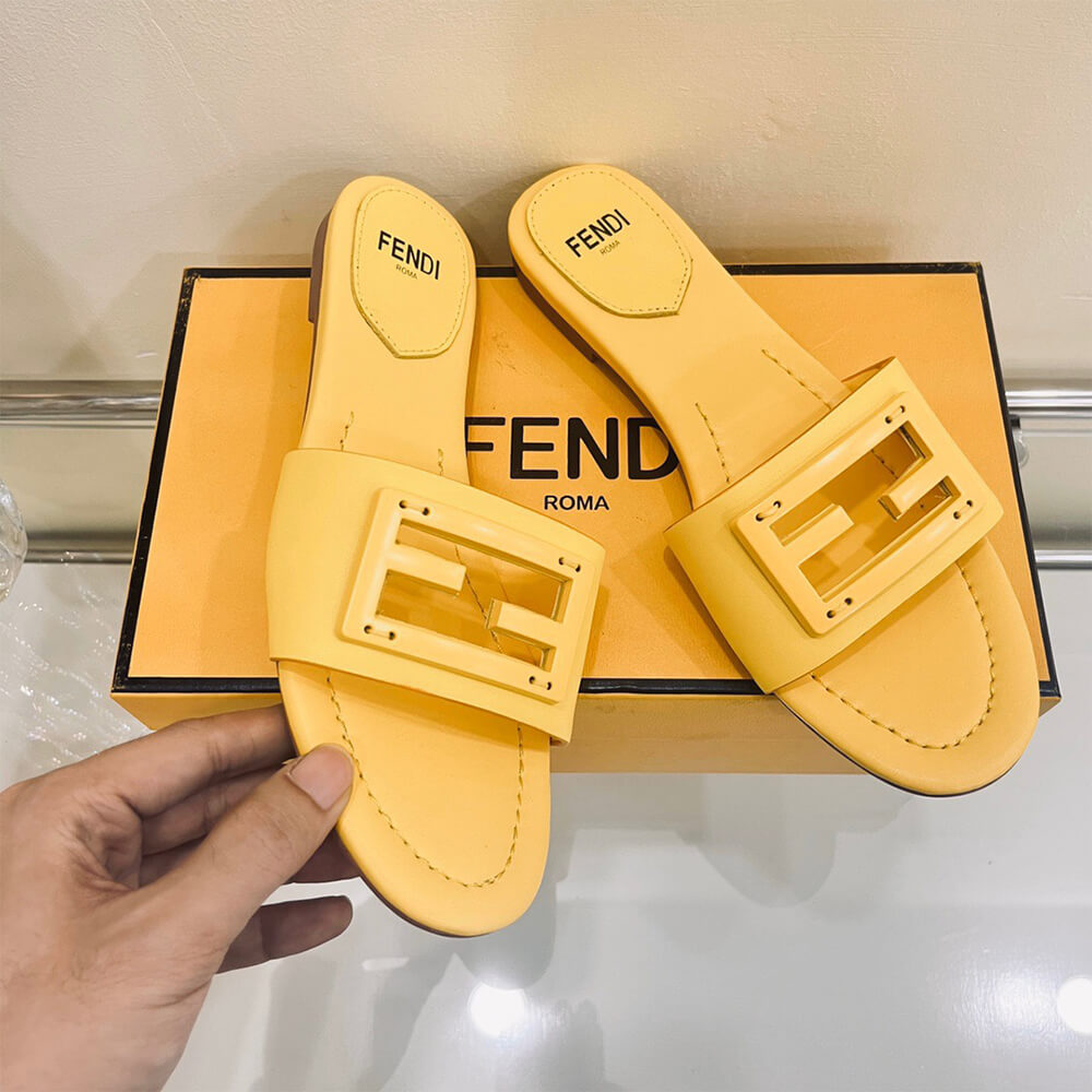 Fendi Baguette Slides - Top Club