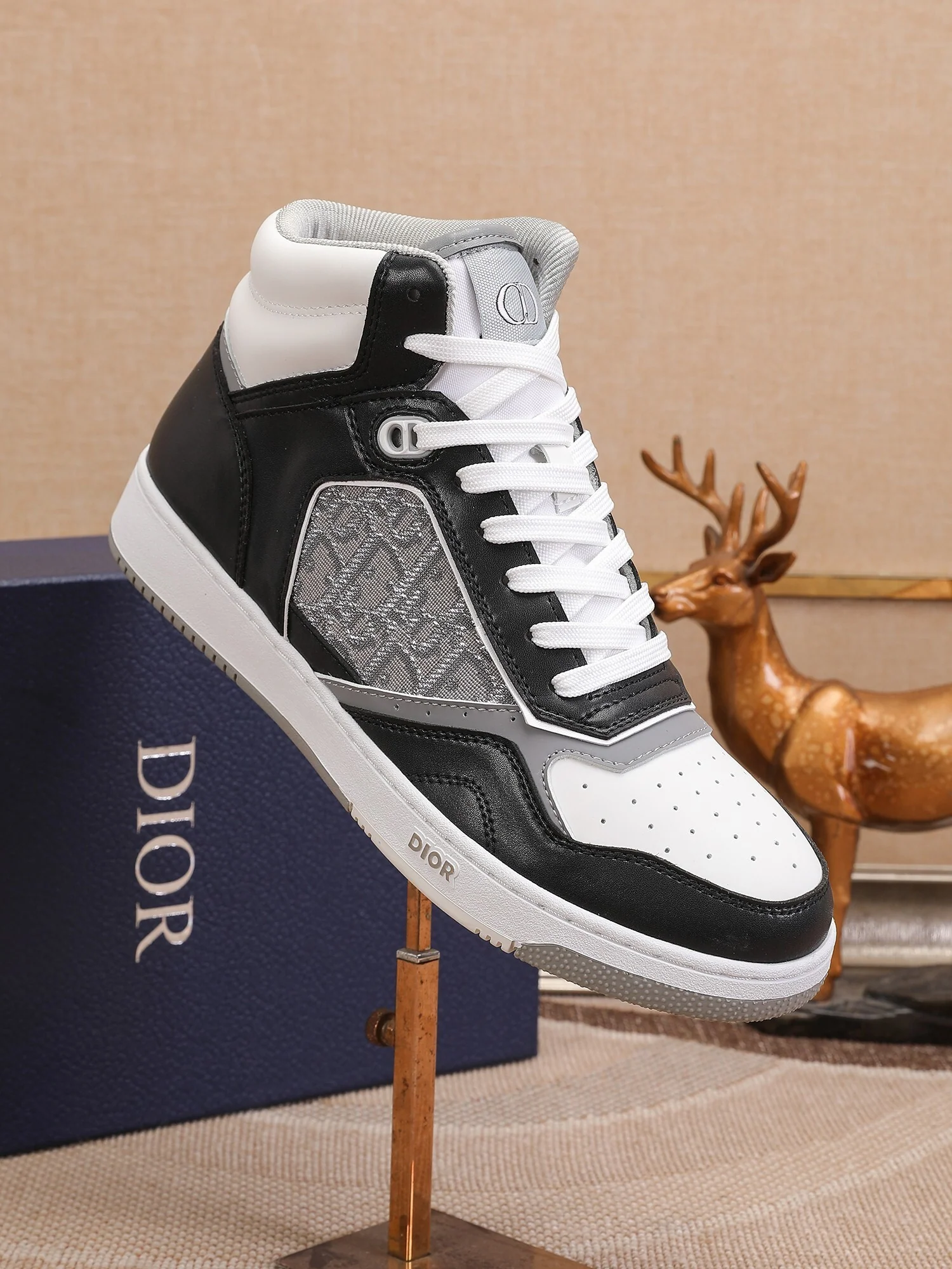 Dior Men's High Top Sneakers with Oblique Pattern and Adjustable Strap - Sneaker Replica Workshop