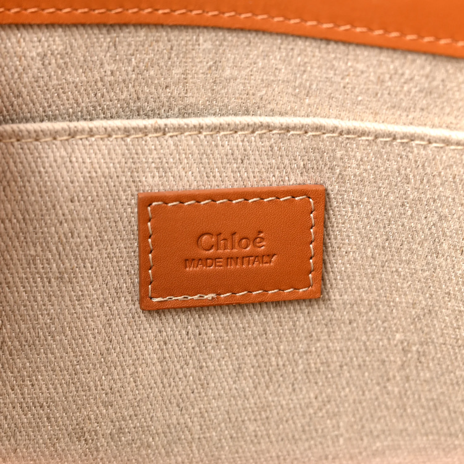 Calfskin Medium Woody Tote Caramel - Top Club