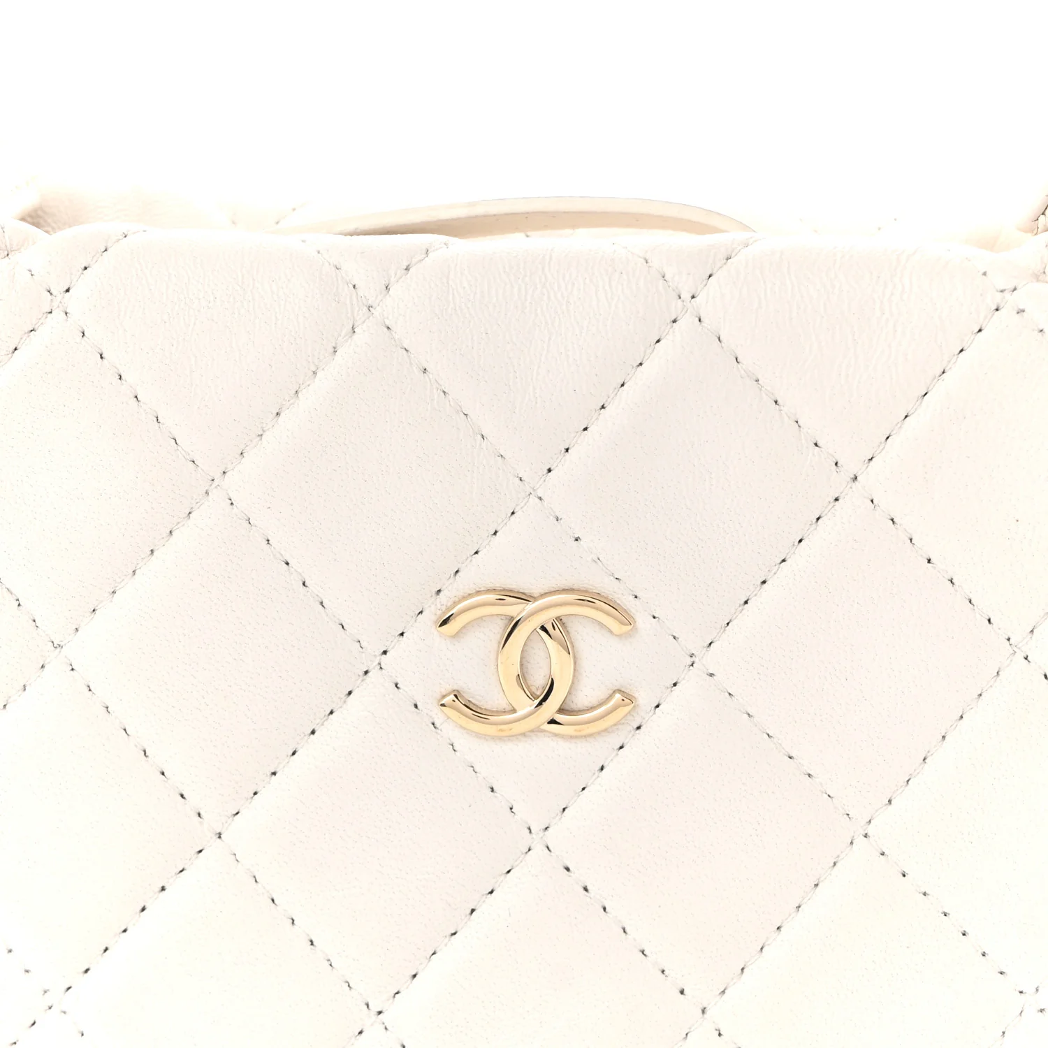 Lambskin Quilted Chain Around Pouch Hobo White - Top Club