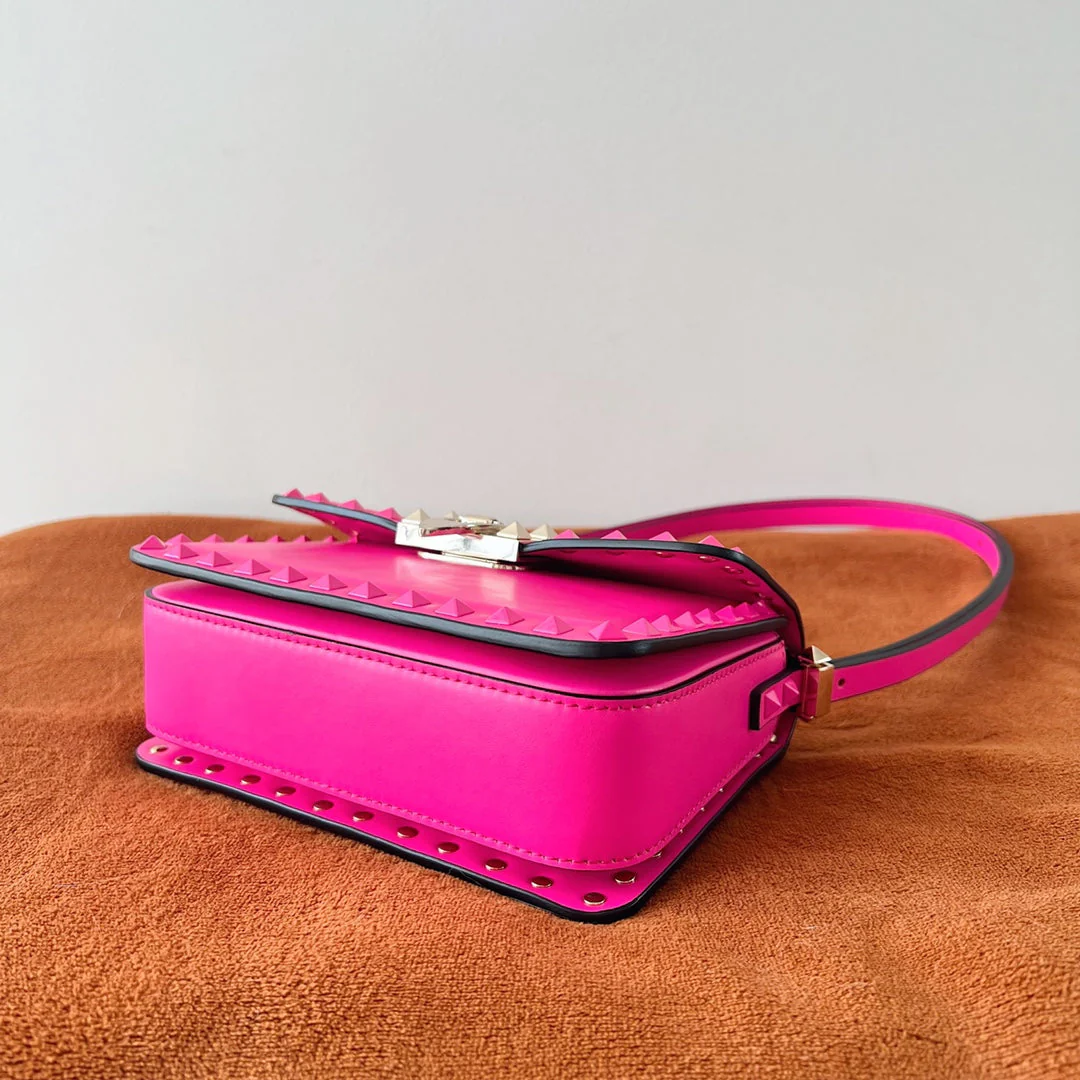 Valentino Garavani Rockstud Shoulder Pink Bag - 18.5x12x8cm - Top Club