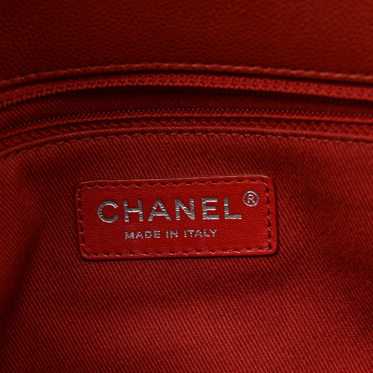 Caviar Quilted Medium Coco Handle Flap Dark Red - Top Club