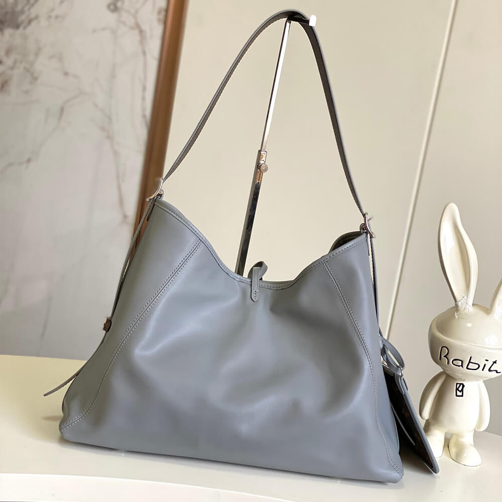LV Carryall Vibe MM - Top Club