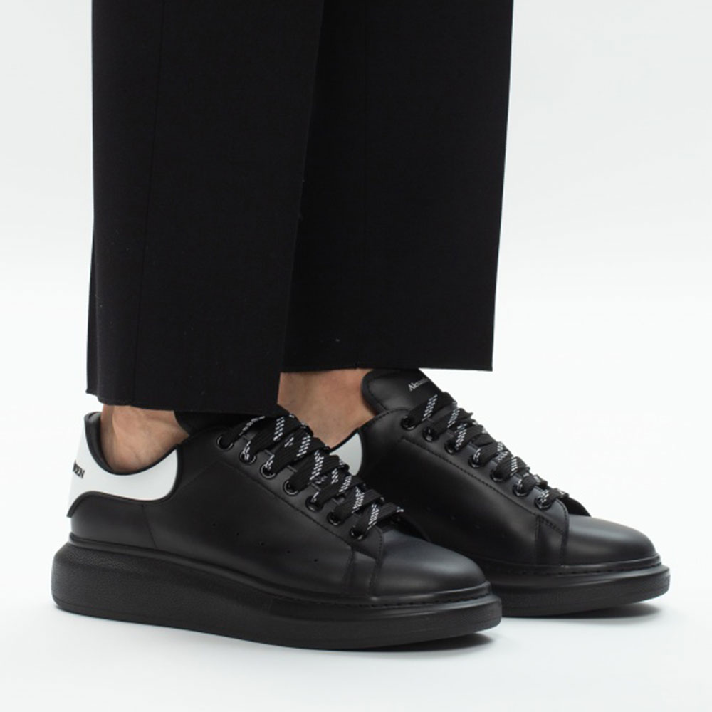 Alexander McQueen'Larry'sneakers  (Replica) - Sneaker Replica Workshop