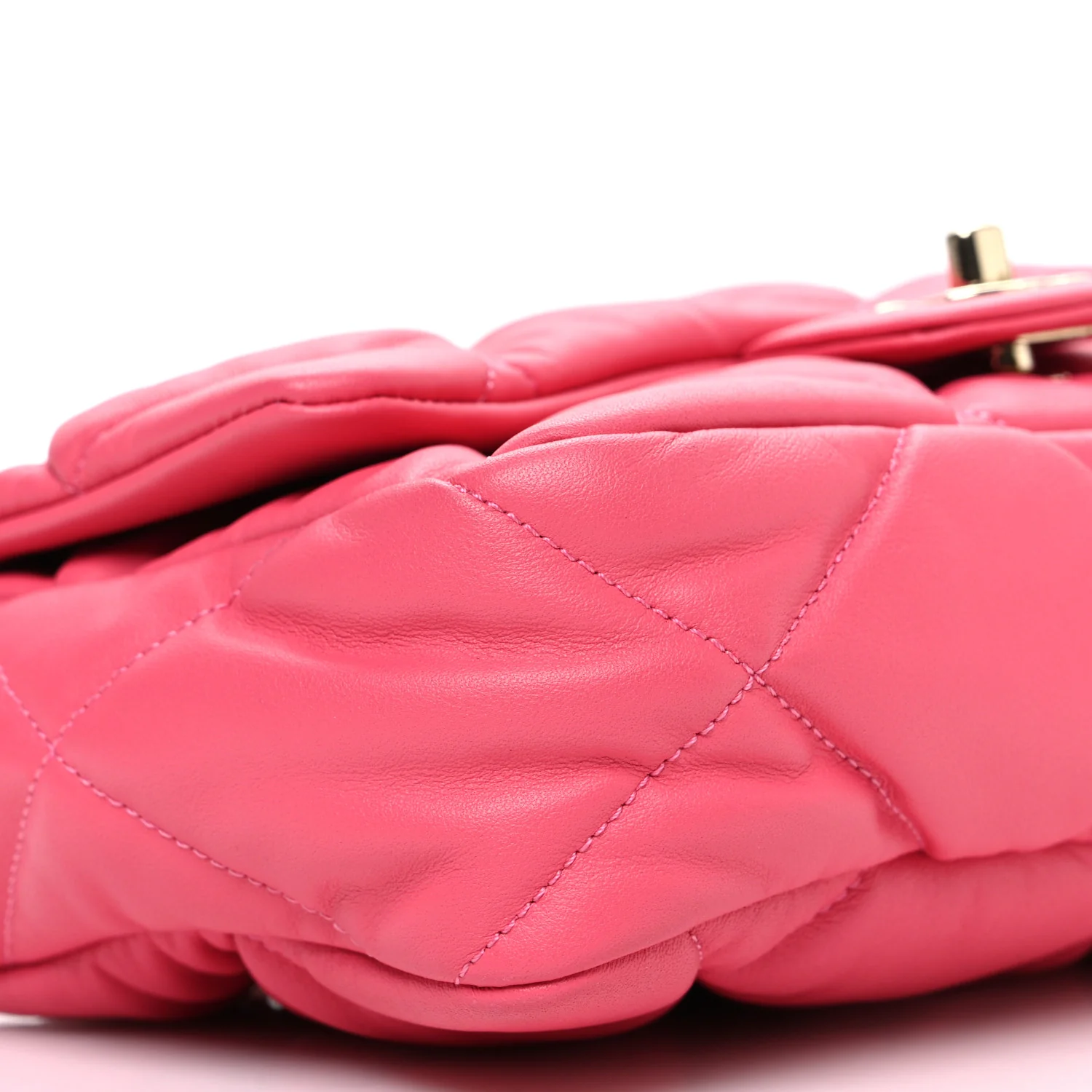 Calfskin Quilted Medium Bubbly Flap Pink - Top Club