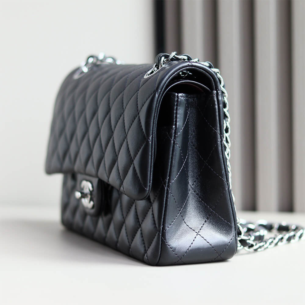 CHANEL CLASSIC FLAP HANDBAG(TAX-FREE Grade) - Top Club