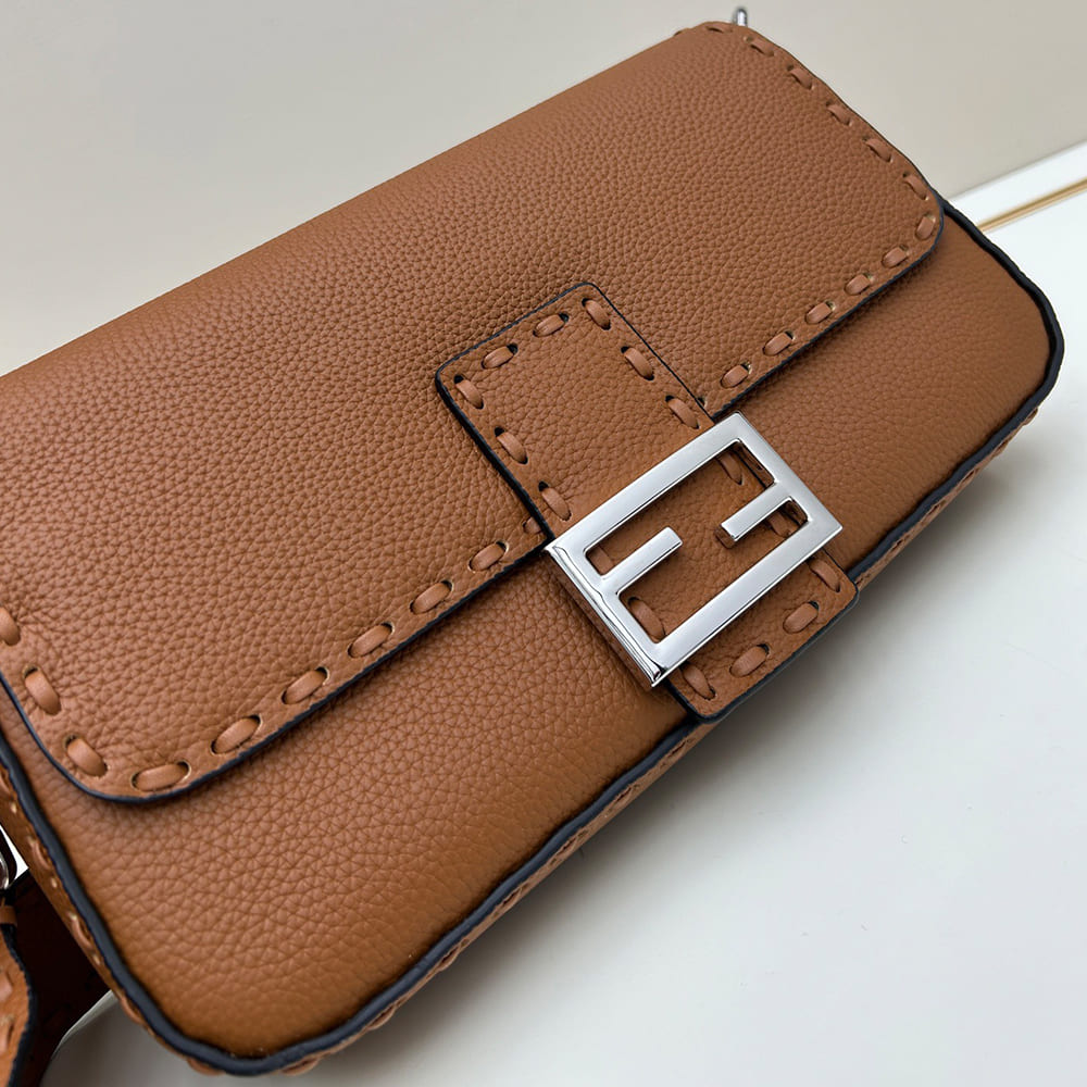 Fendi Baguette - Top Club
