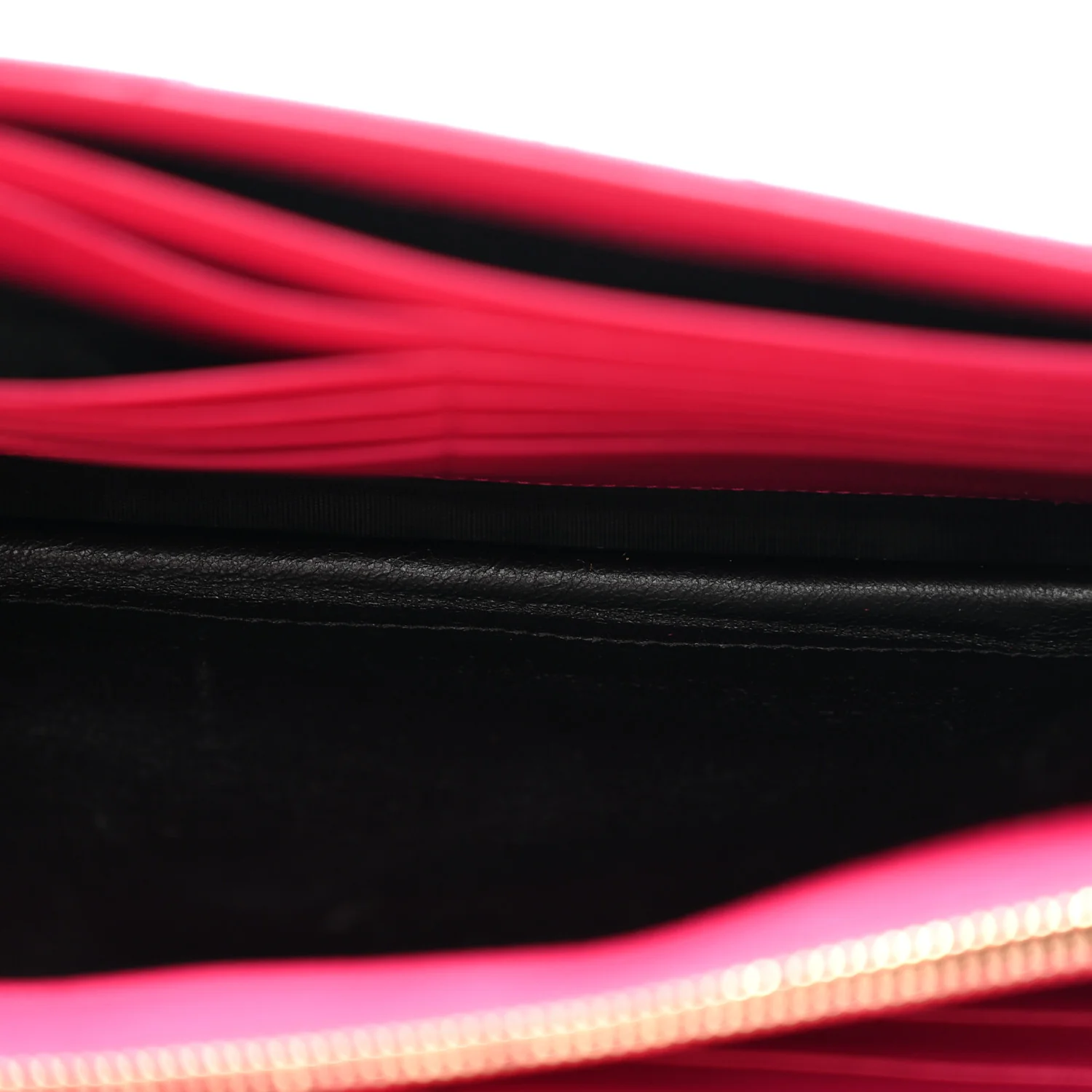 Grain De Poudre Matelasse Chevron Monogram Chain Wallet Lipstick Fuchsia - Top Club