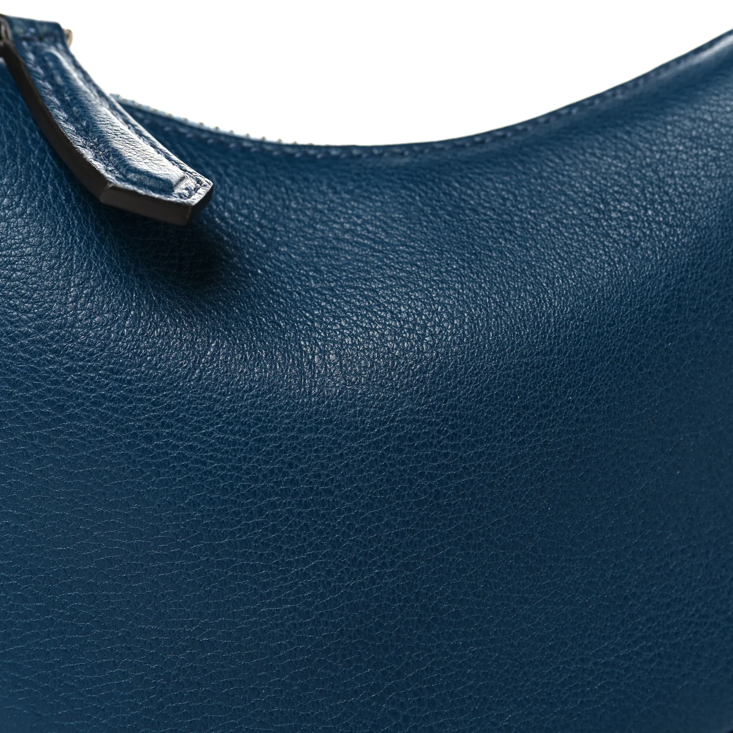 Vitello Grace Matte Nano Fendigraphy Hobo Charm Mirto - Top Club