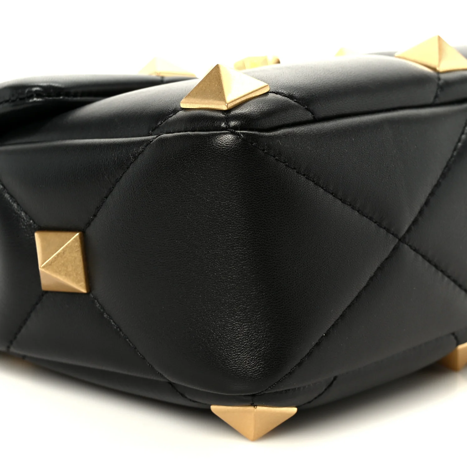 Nappa Medium Roman Stud Shoulder Bag Black - Top Club