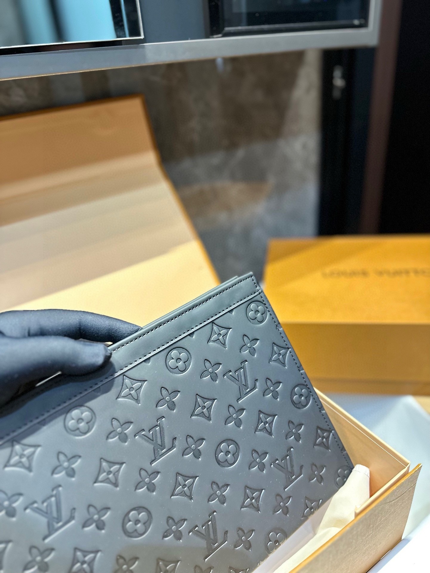 Louis new arrival handbag size: 26 cm - Top Club
