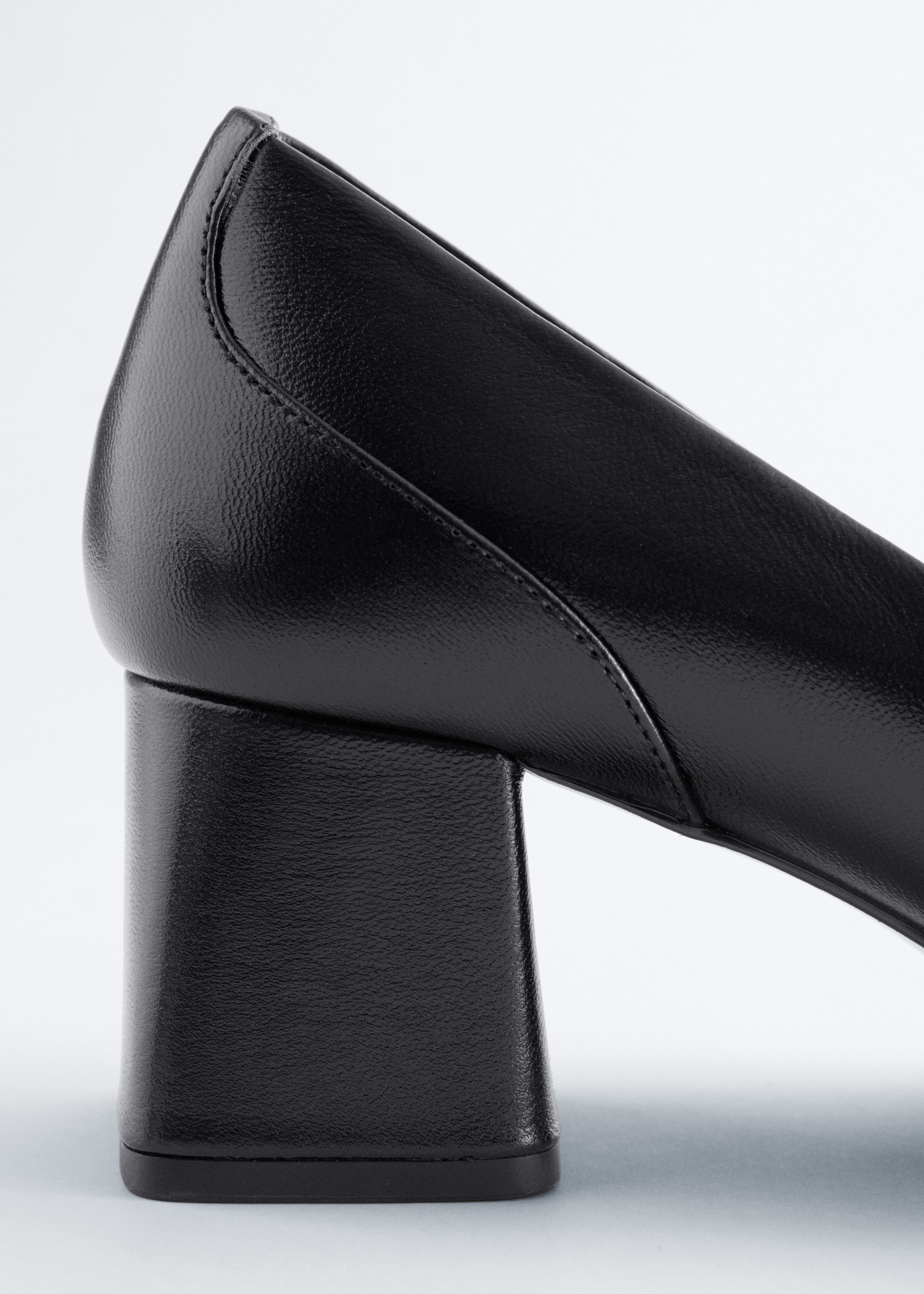 & Other Stories LEATHER LOAFER PUMPS