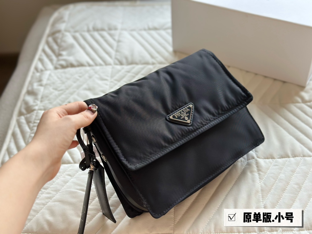 Pra invites x Cini Boeri bag - Top Club