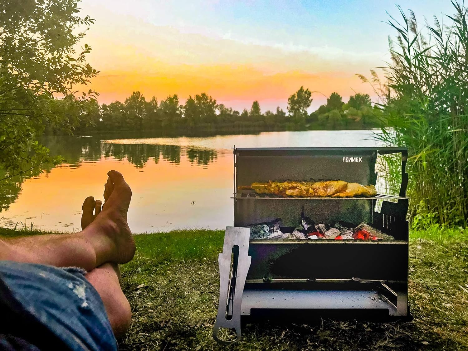 FENNEK BBQ | Barbecue a carbonella portatile ad incastro in acciaio inox | per divertimento in campeggio, in camper, in giardino e durante attivita all'aperto