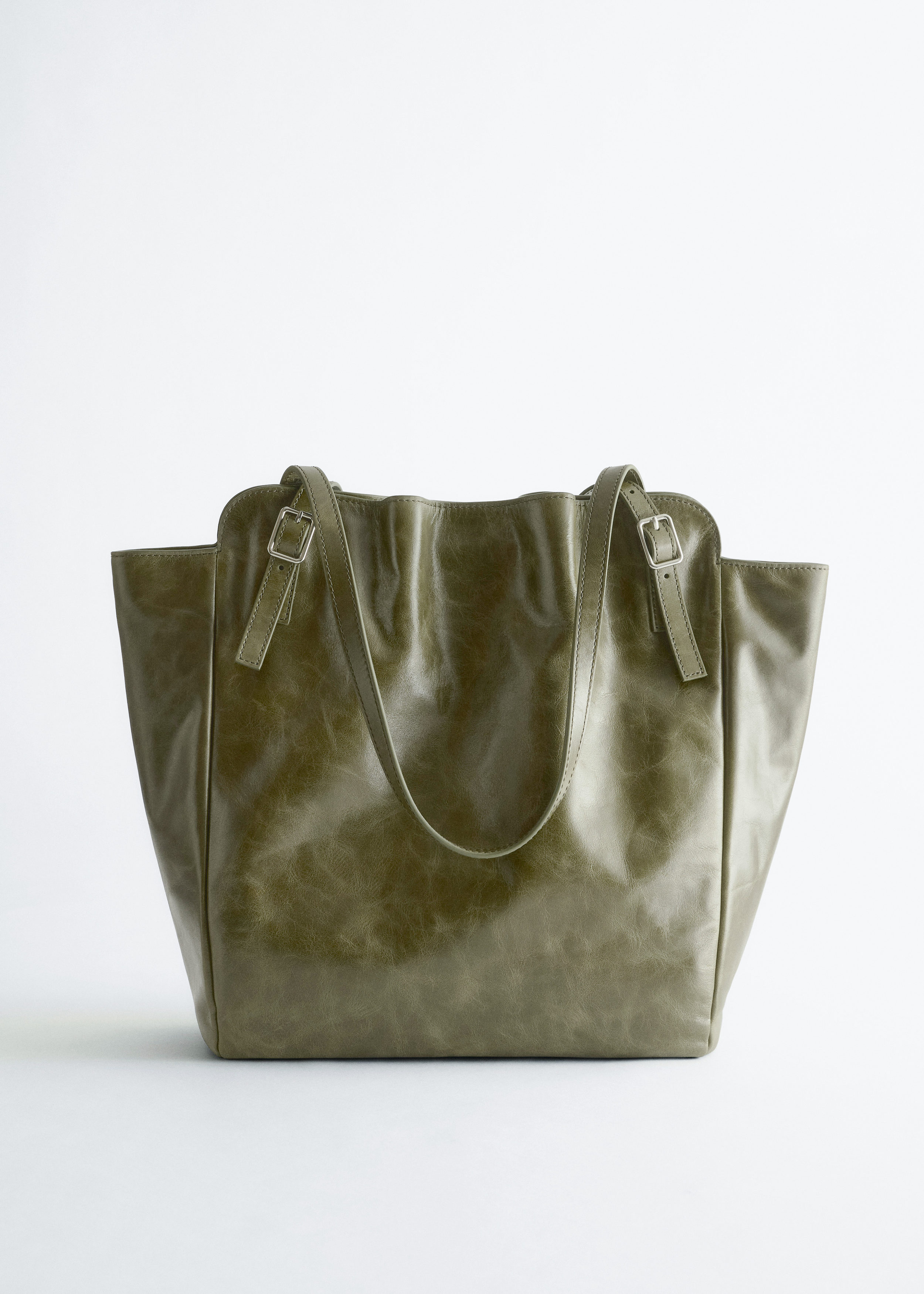 & Other Stories BUCKLE-STRAP LEATHER TOTE