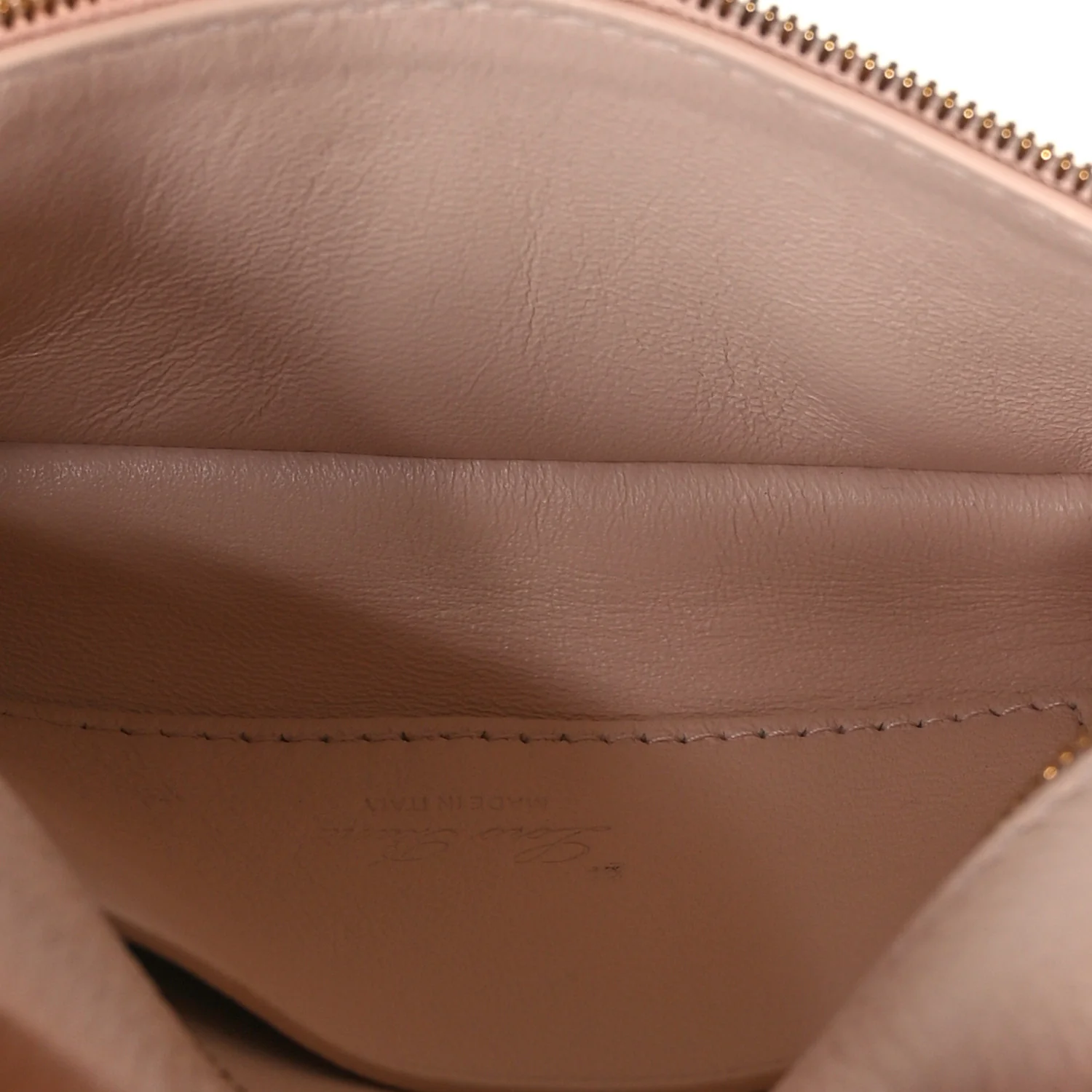 Grained Calfskin Extra Pocket Mini Pouch Creamed Honey - Top Club