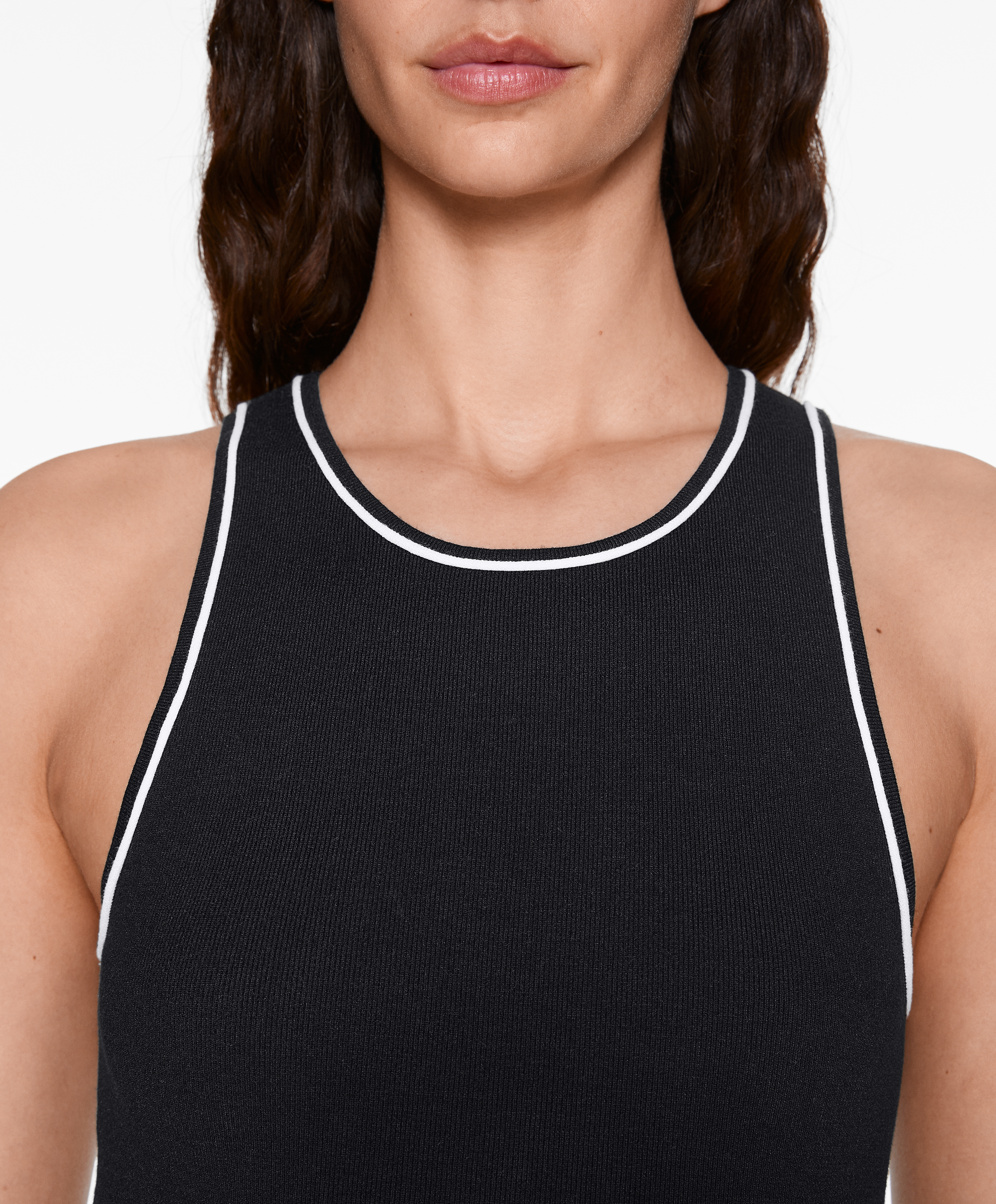 OYSHO Knit sleeveless top with contrast trim