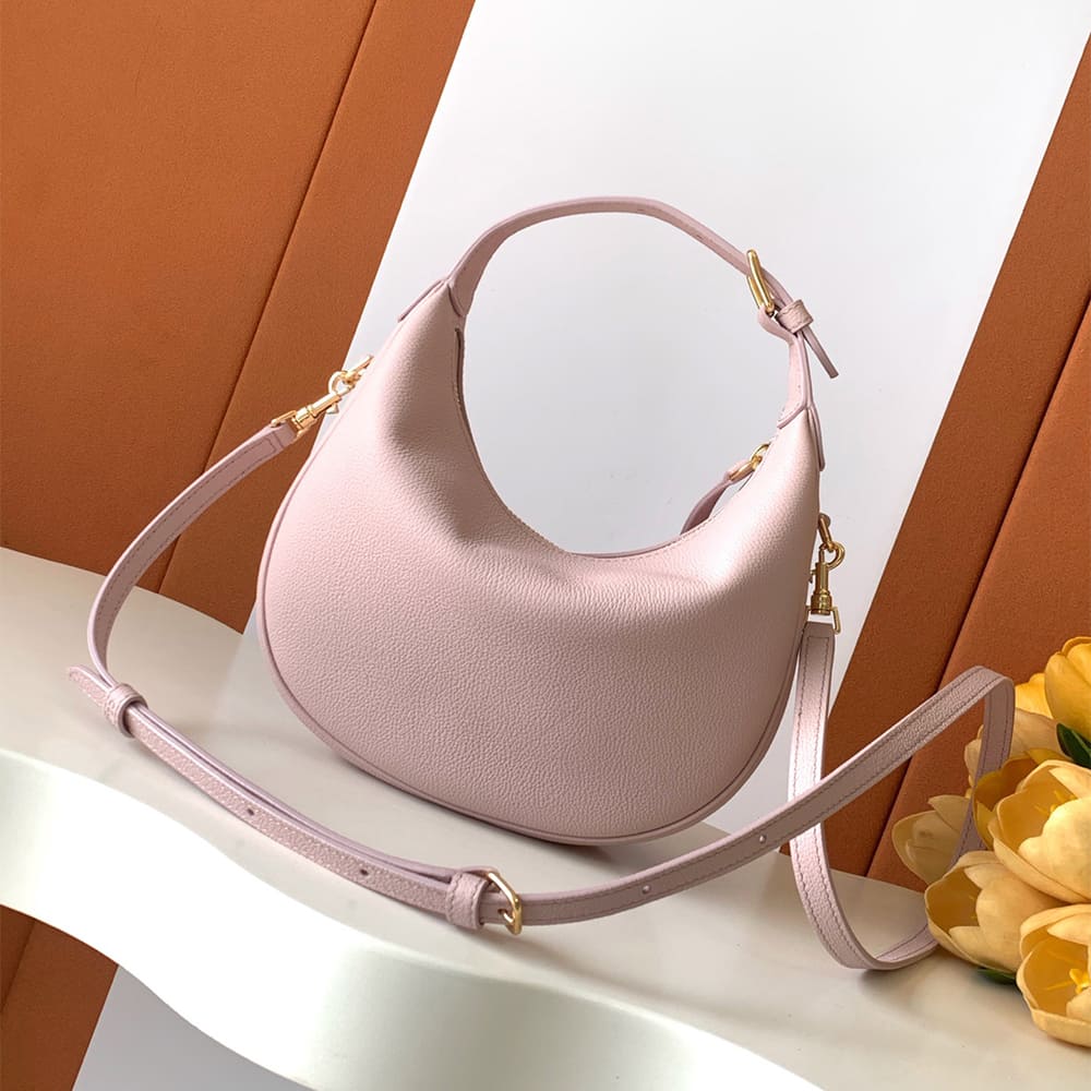 Celine Teen Celine Lulu IN Grained calfskin - Top Club