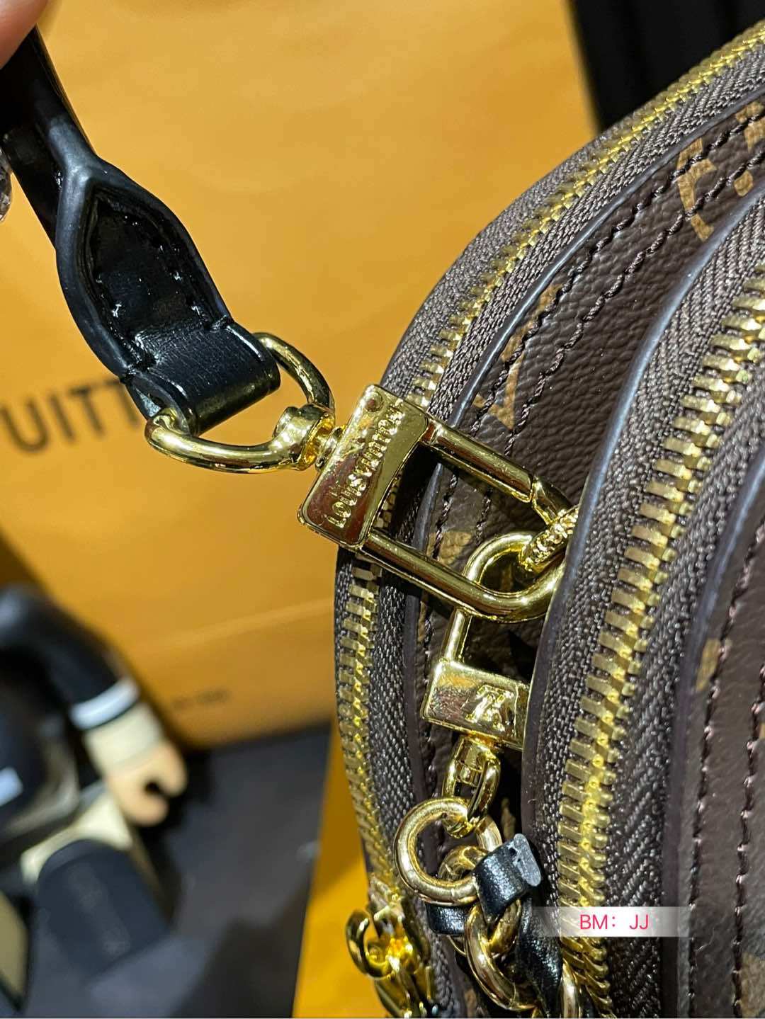 Louis new arrival bb bag size: 24*15 cm - Top Club