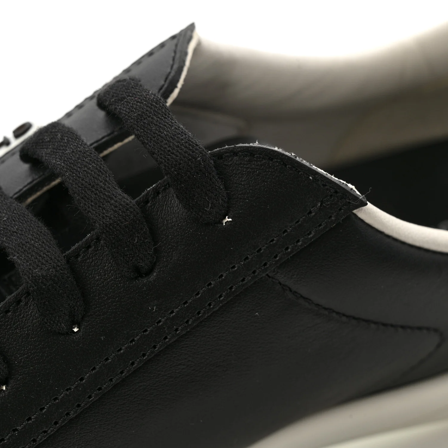 Calfskin CC Uniform Womens Sneakers 40 Black - Top Club